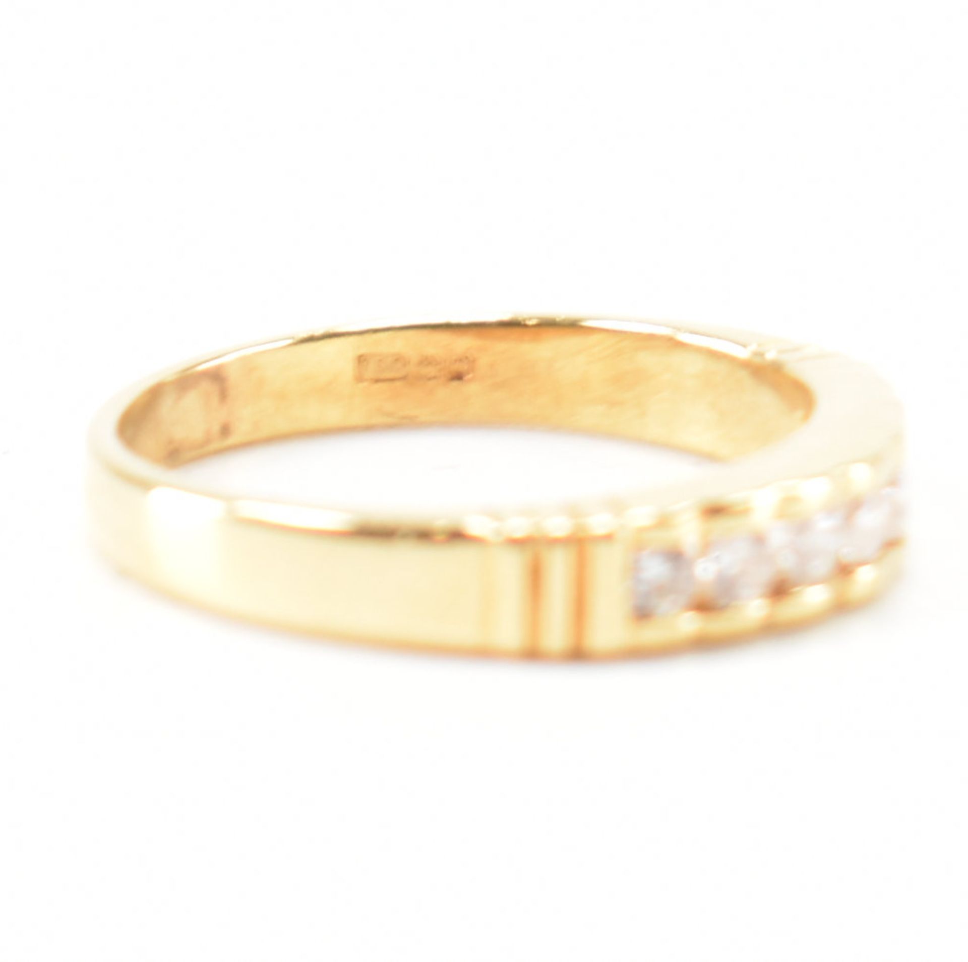 HALLMARKED 18CT GOLD & DIAMOND SEVEN STONE RING - Image 6 of 9