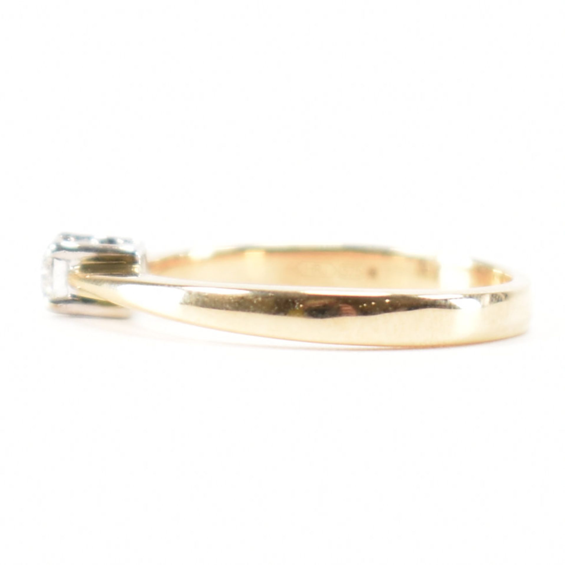 HALLMARKED 9CT GOLD & DIAMOND SOLITAIRE RING - Image 2 of 8