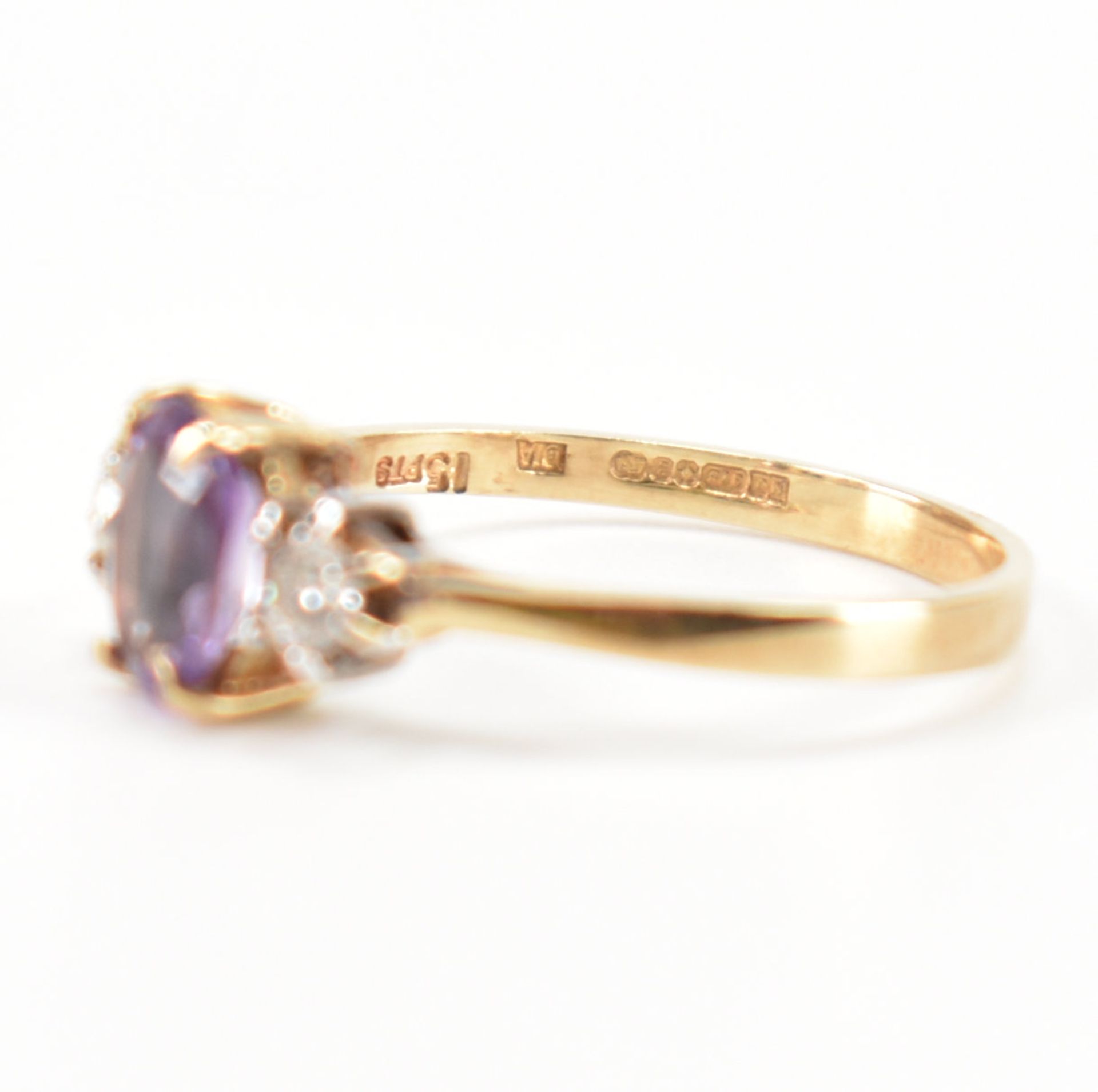 HALLMARKED AMETHYST & DIAMOND THREE STONE RING - Image 6 of 9