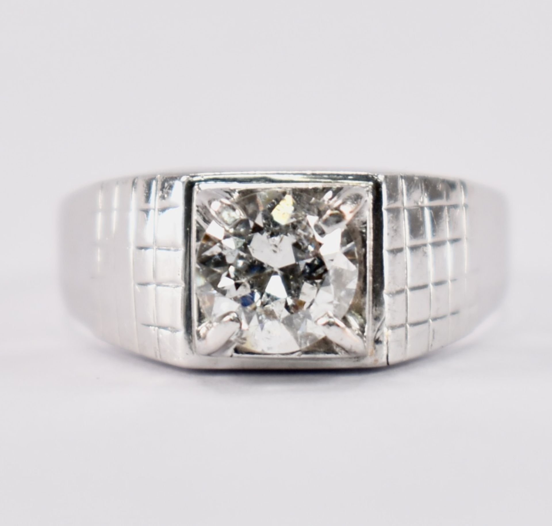 1940s ART DECO WHITE GOLD & DIAMOND SOLITAIRE RING 1.14CT - Image 8 of 9