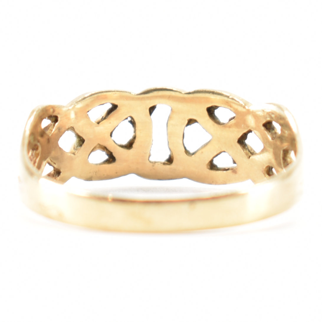 HALLMARKED 9CT GOLD CELTIC KNOT RING - Image 3 of 8