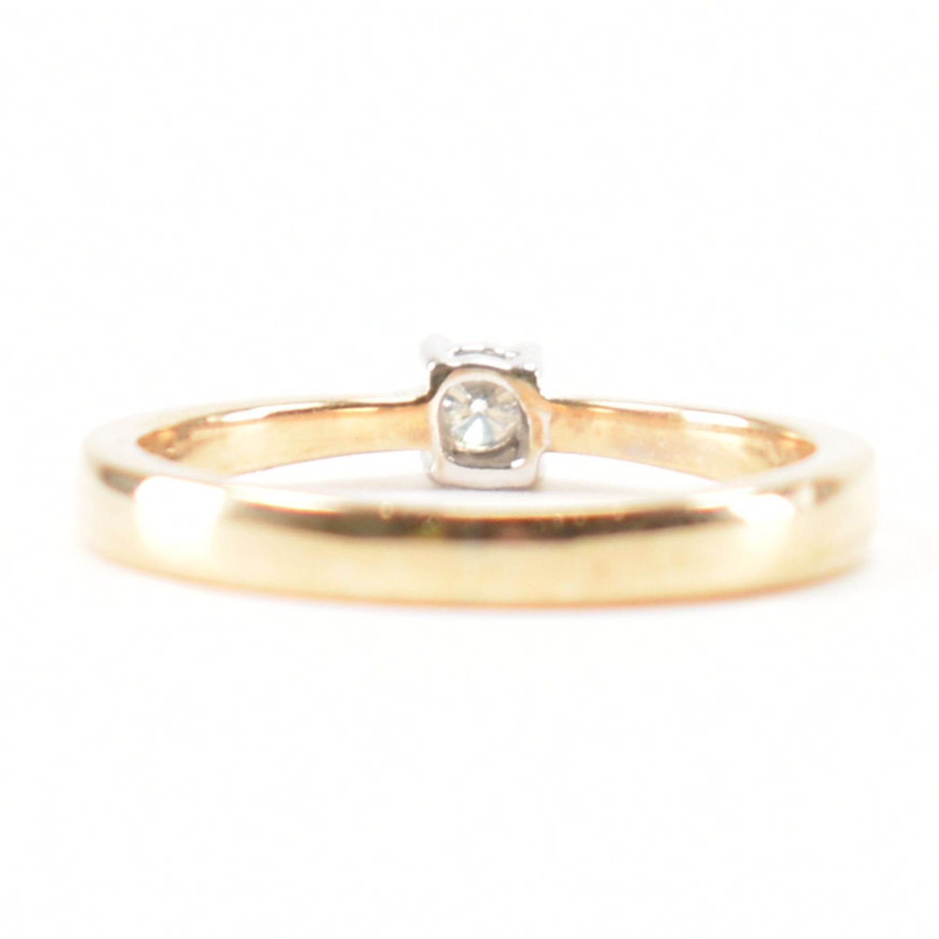 HALLMARKED 9CT GOLD DIAMOND SOLITAIRE RING - Image 3 of 7