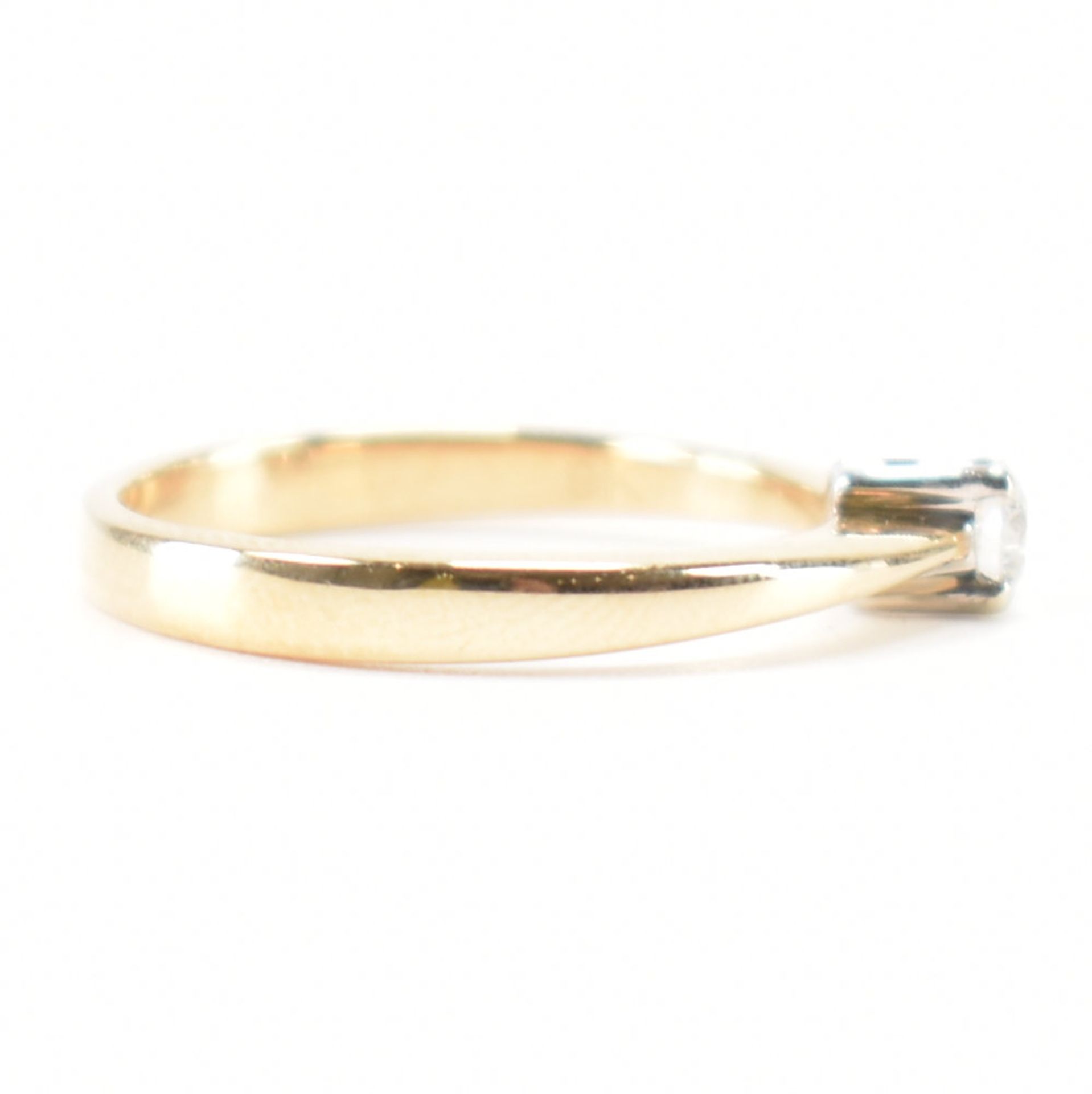 HALLMARKED 9CT GOLD & DIAMOND SOLITAIRE RING - Image 5 of 8