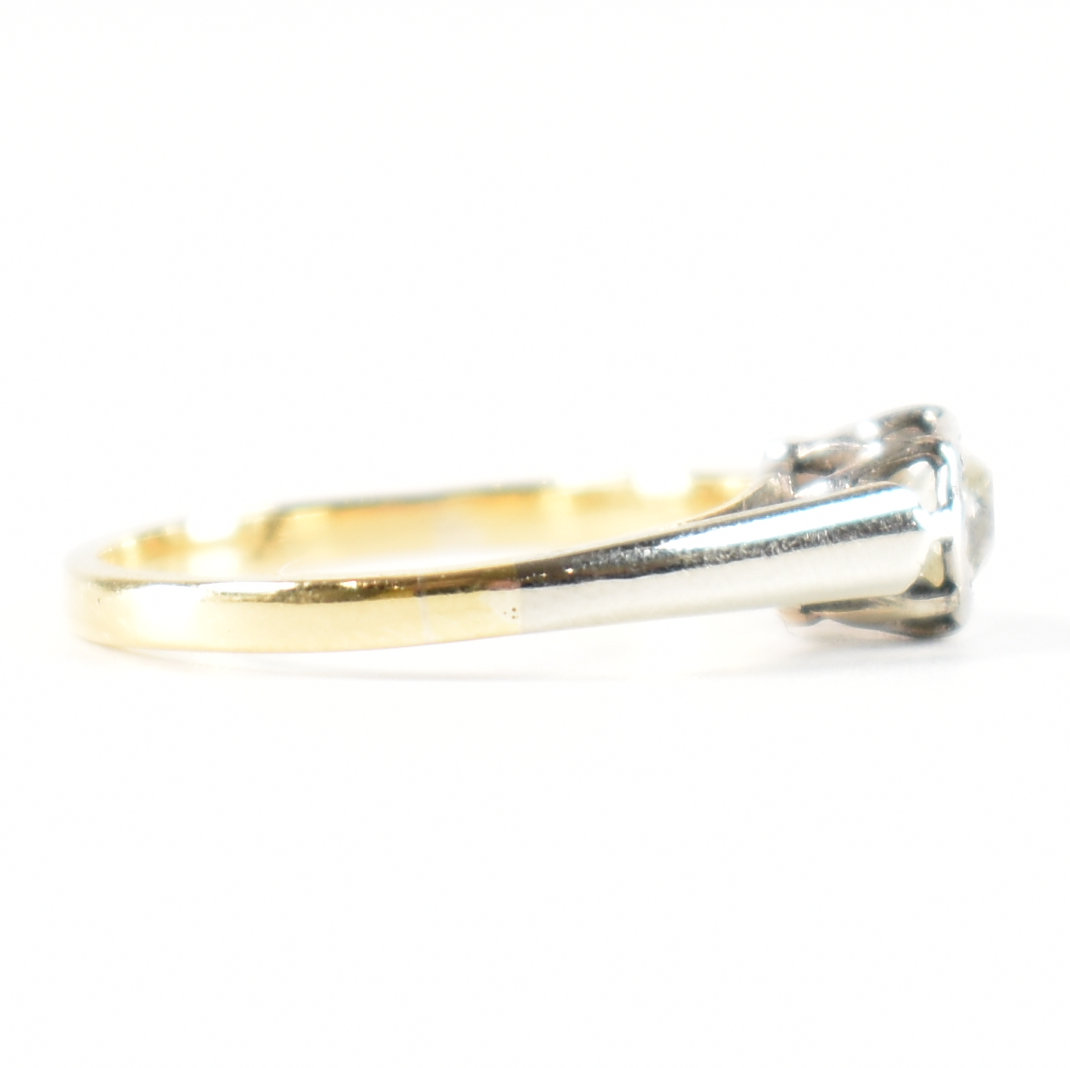 18CT GOLD & DIAMOND SOLITAIRE ENGAGEMENT STYLE RING - Image 5 of 8