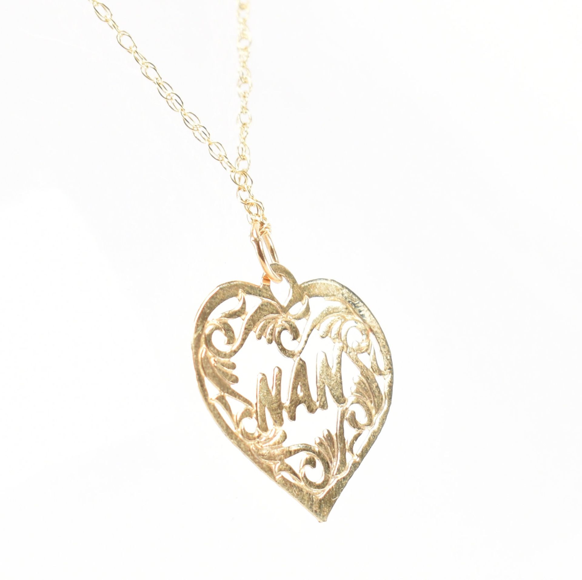 9CT GOLD HEART PENDANT NECKLACE - Image 2 of 6