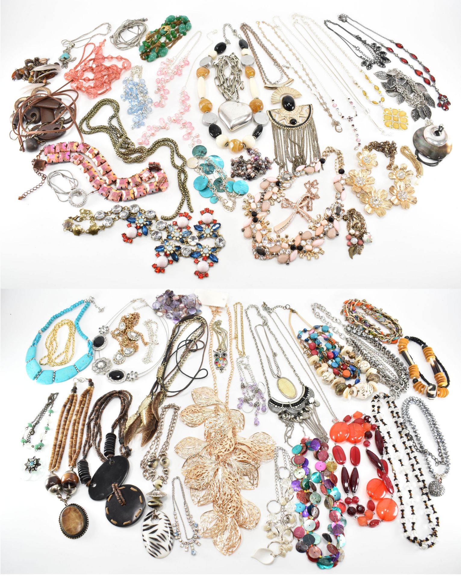 ASSORTED COLLECTION OF NECKLACES & CHAINS - Image 2 of 13