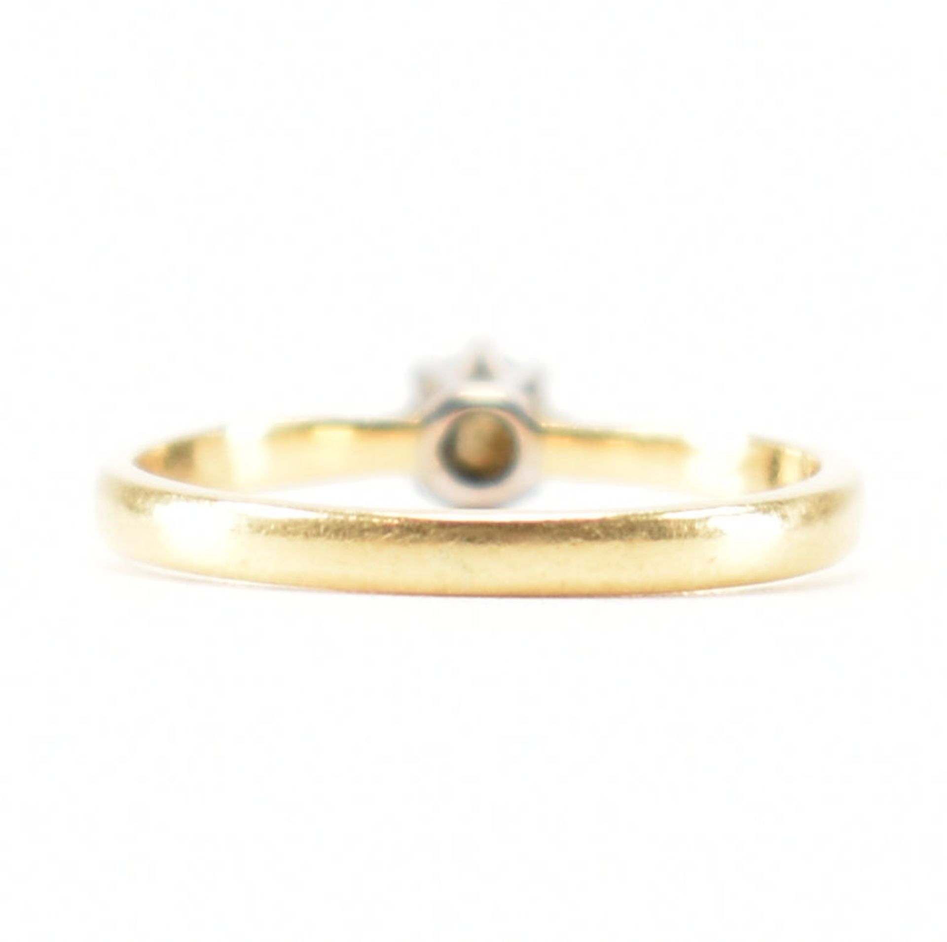 HALLMARKED 18CT GOLD & DIAMOND SOLITAIRE RING - Image 4 of 9