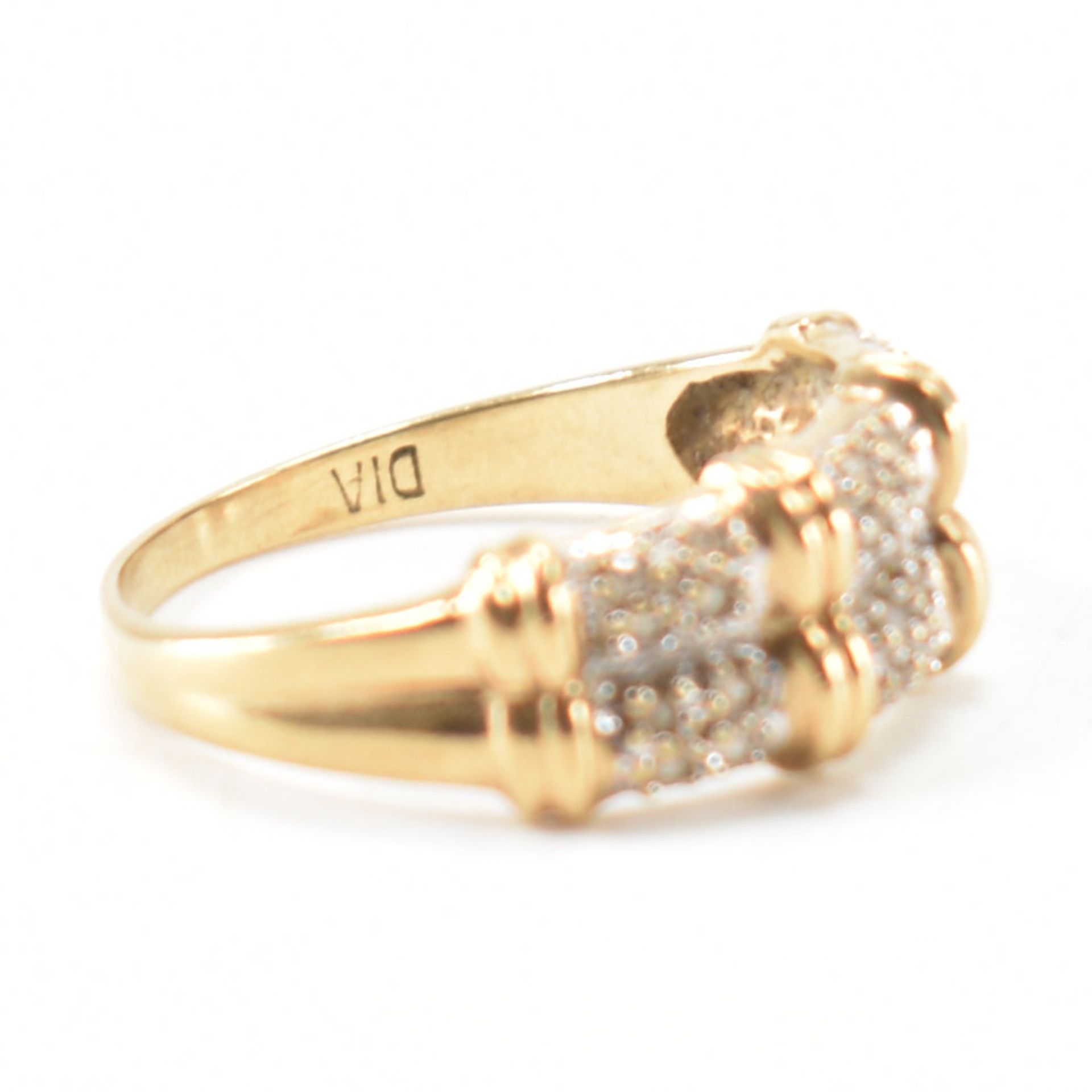 HALLMARKED 9CT GOLD & DIAMOND CLUSTER RING - Image 6 of 9