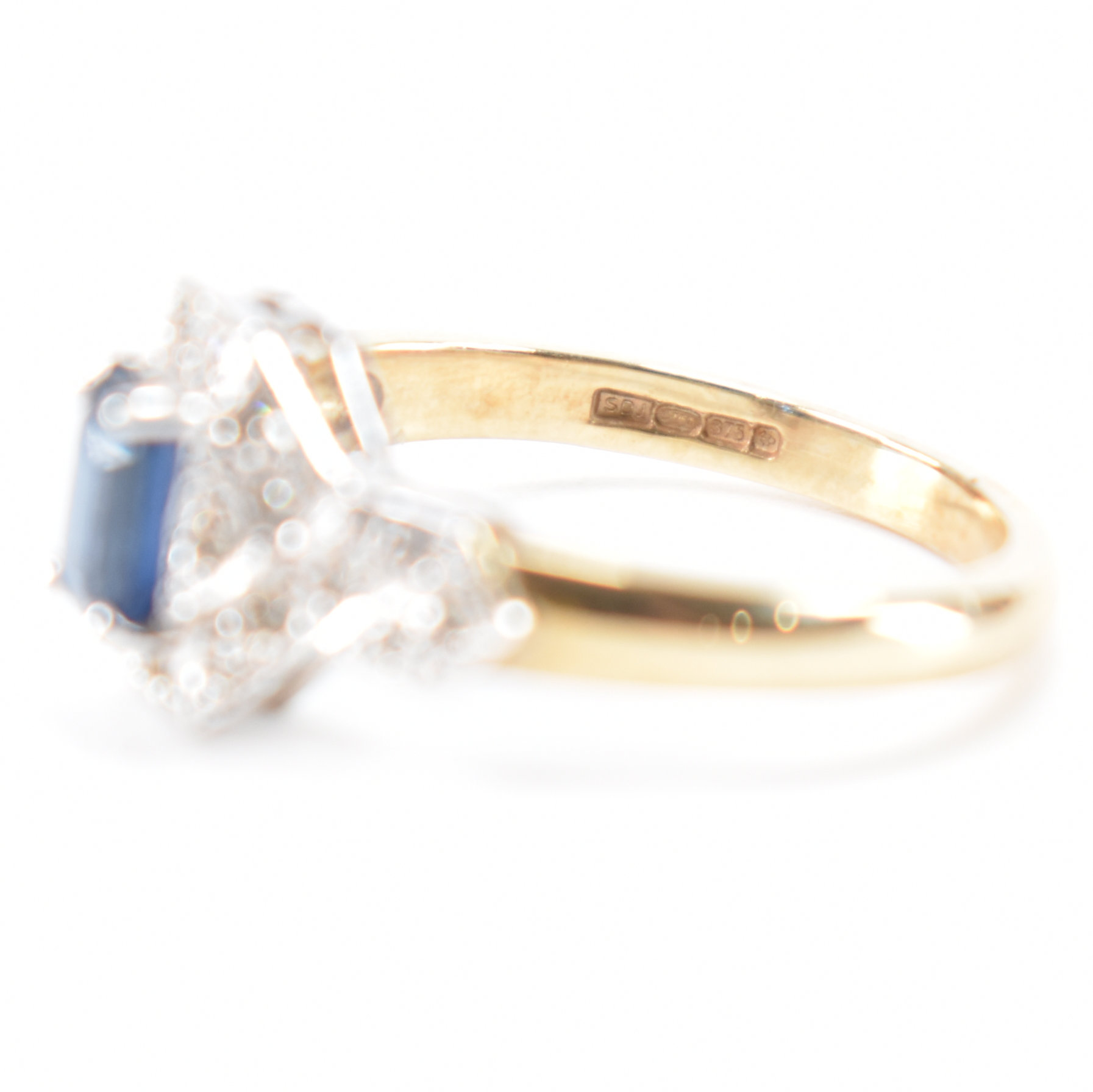 HALLMARKED 9CT GOLD SAPPHIRE & DIAMOND RING - Image 7 of 9