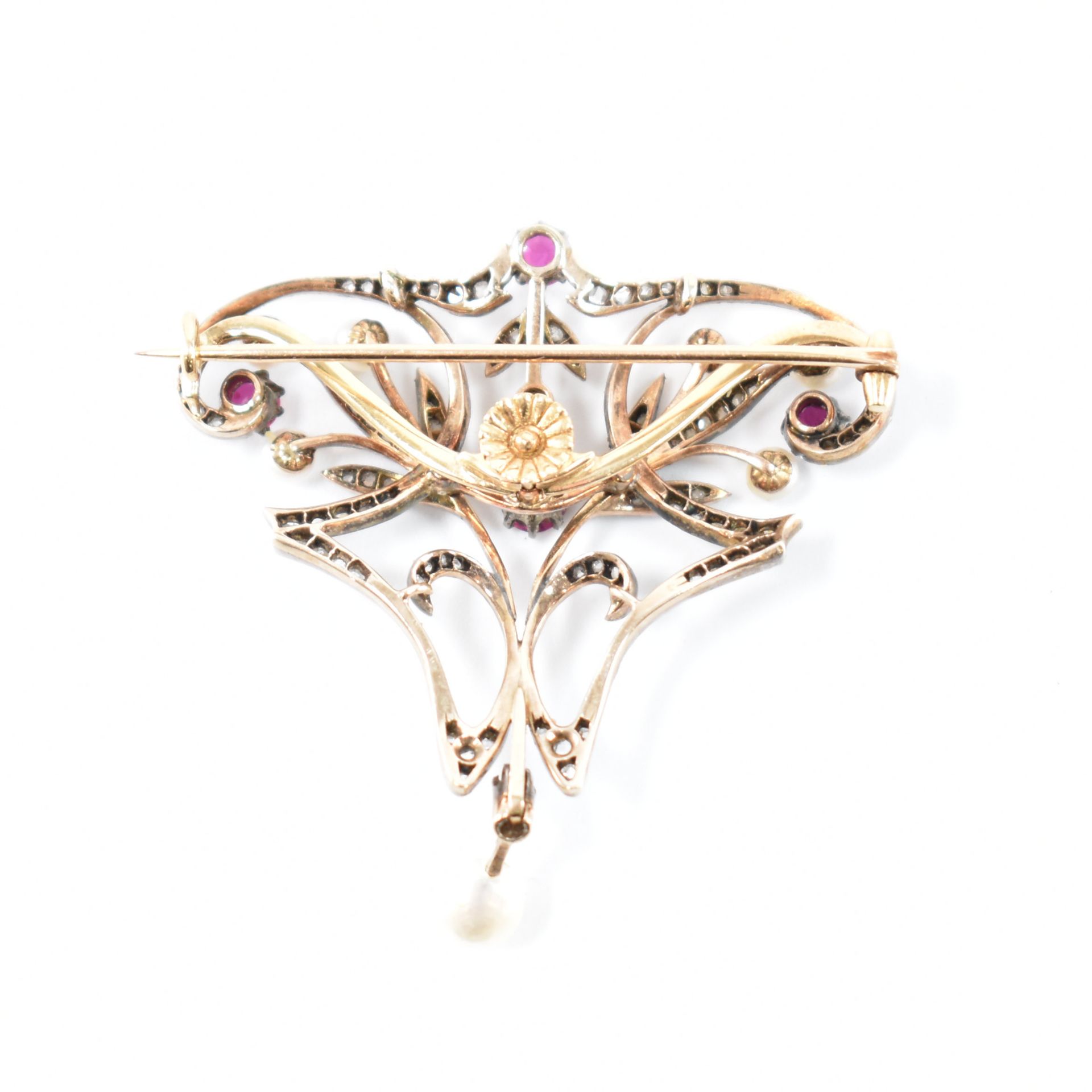 ART NOUVEAU DIAMOND & RUBY WHIPLASH BROOCH - Image 2 of 5