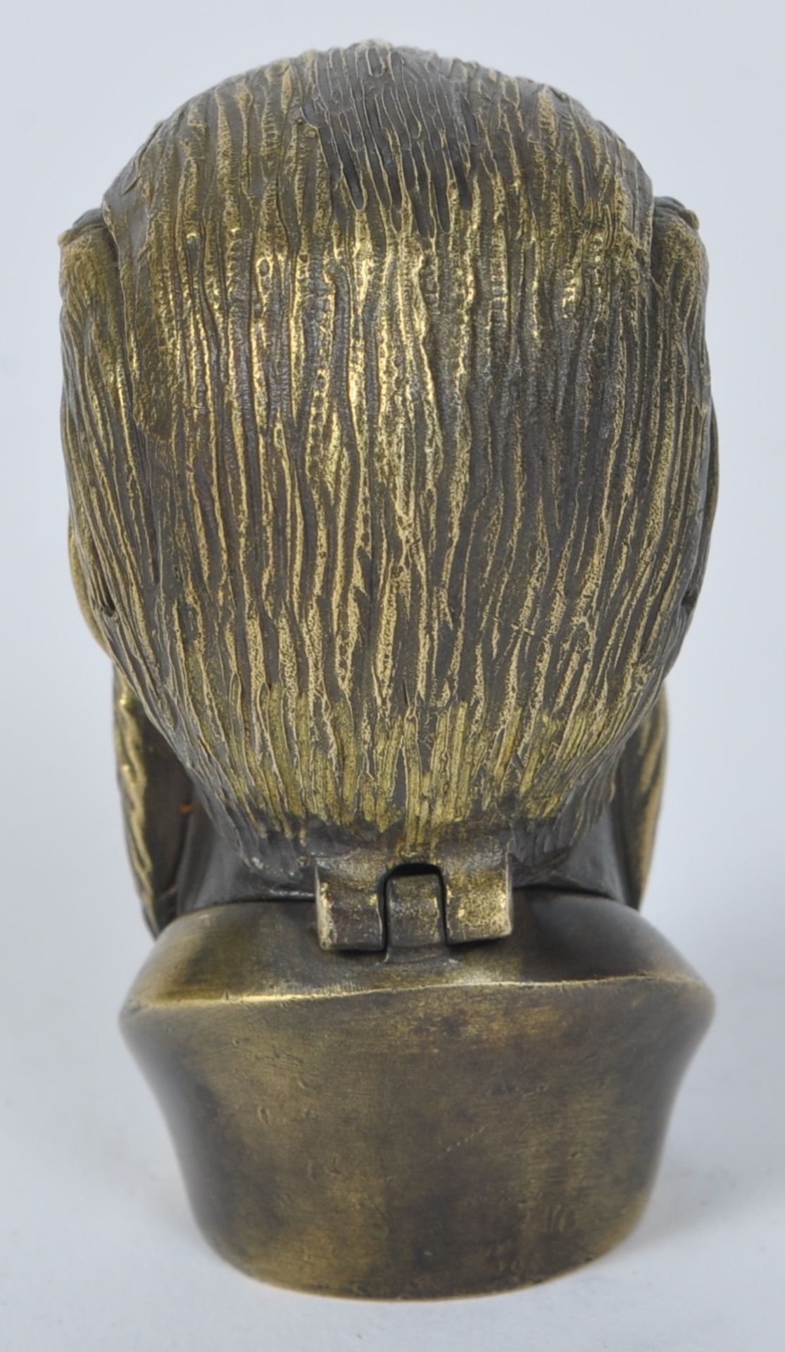 VICTORIAN STYLE BRASS MAN HEAD SHAPED CASED VESTA - Image 3 of 3