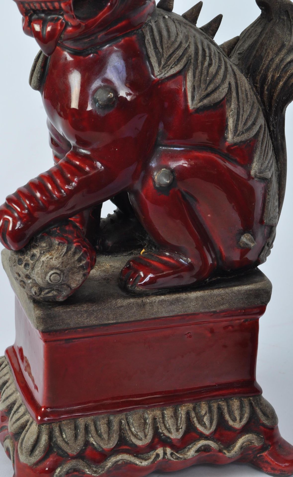 PAIR OF ORIENTAL CERAMIC TEMPLE / FU DOGS - Image 3 of 7