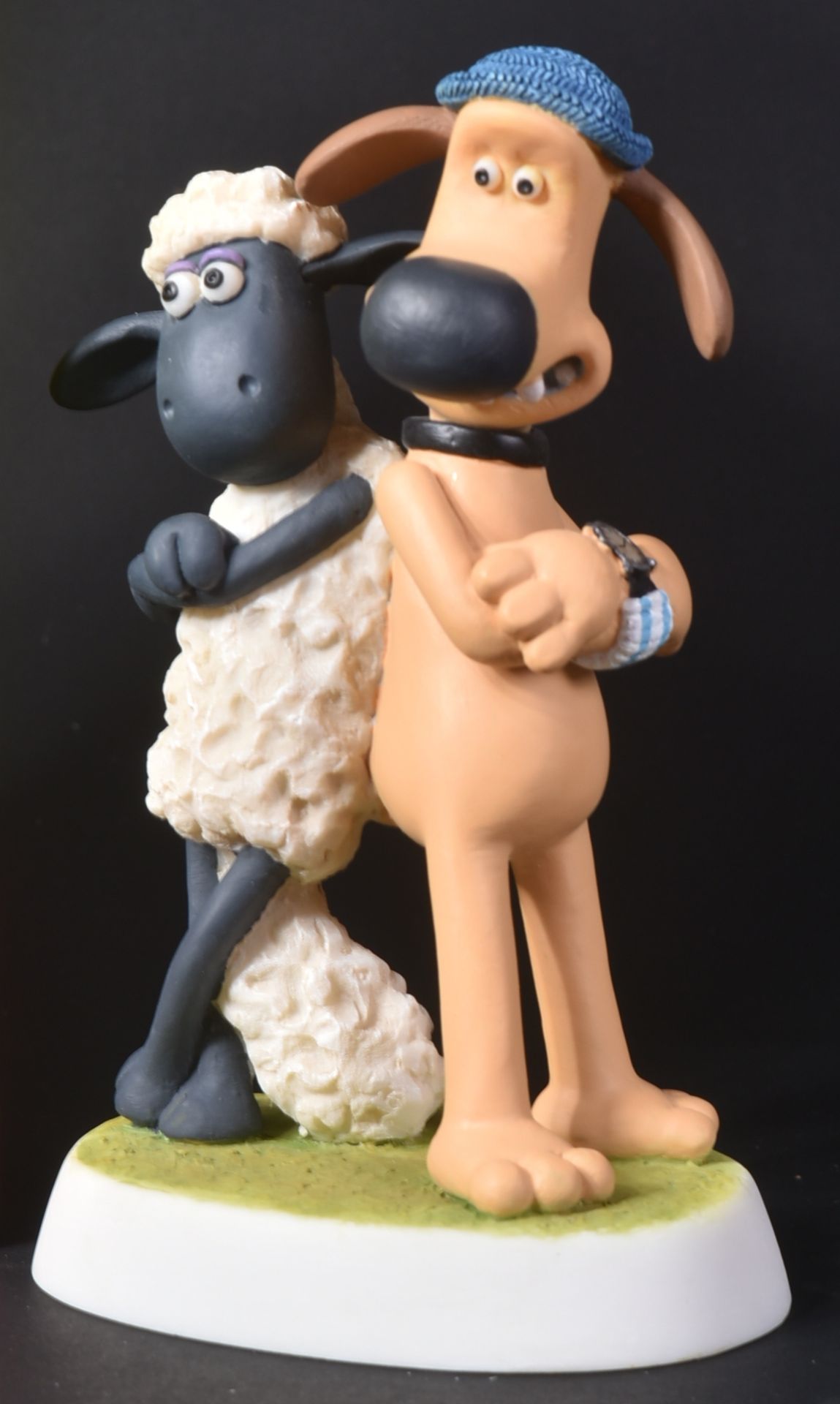 SHAUN THE SHEEP - ROBERT HARROP - LIMITED EDITION FIGURINE - Image 2 of 4