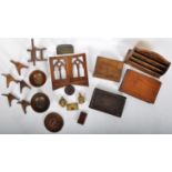 MIXED COLLECTION OF 19TH & 20TH CENTURY DESK ACCESSORIES