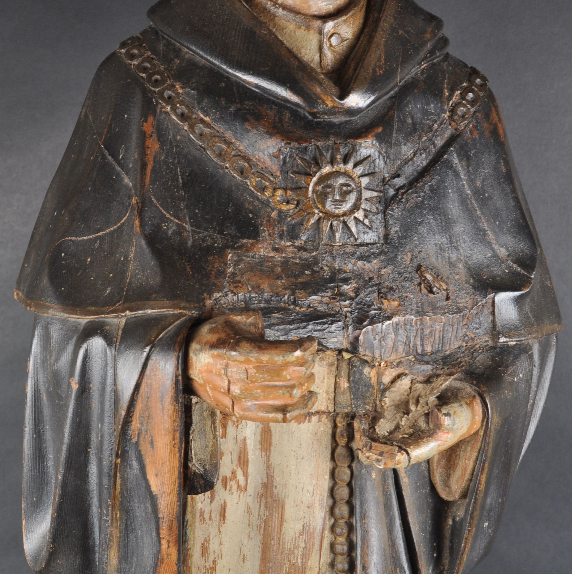 19TH CENTURY PINE CARVED CLERGYMAN - Image 3 of 7