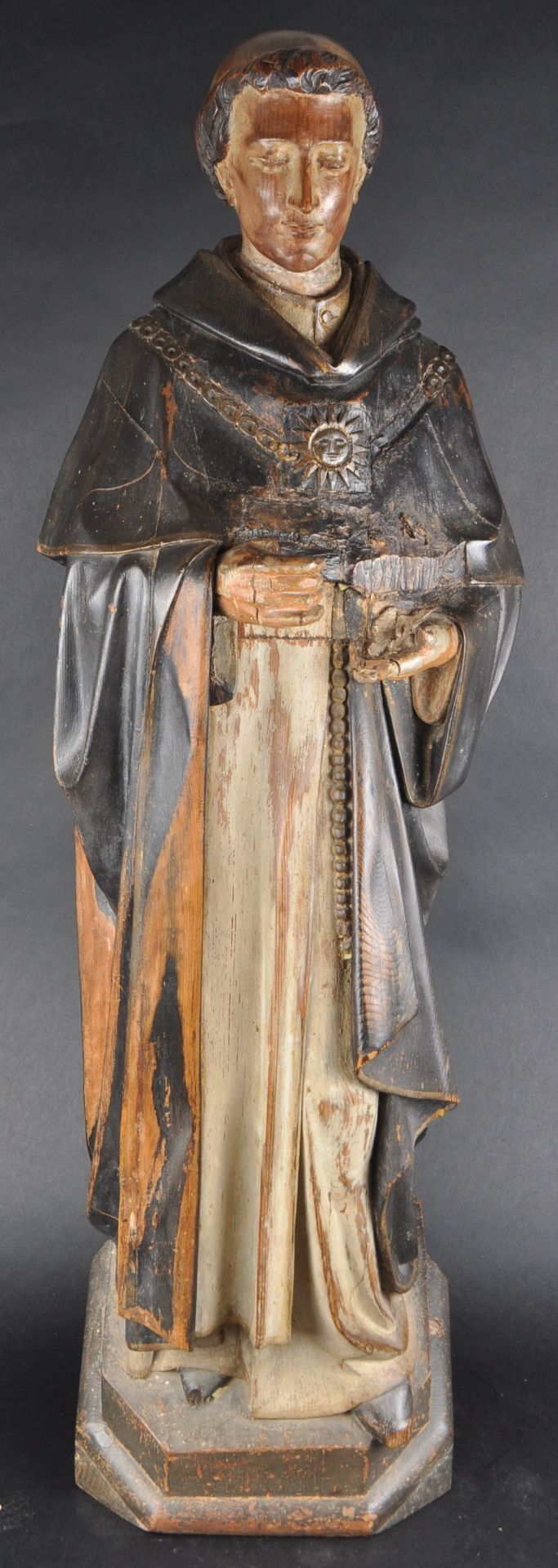 19TH CENTURY PINE CARVED CLERGYMAN