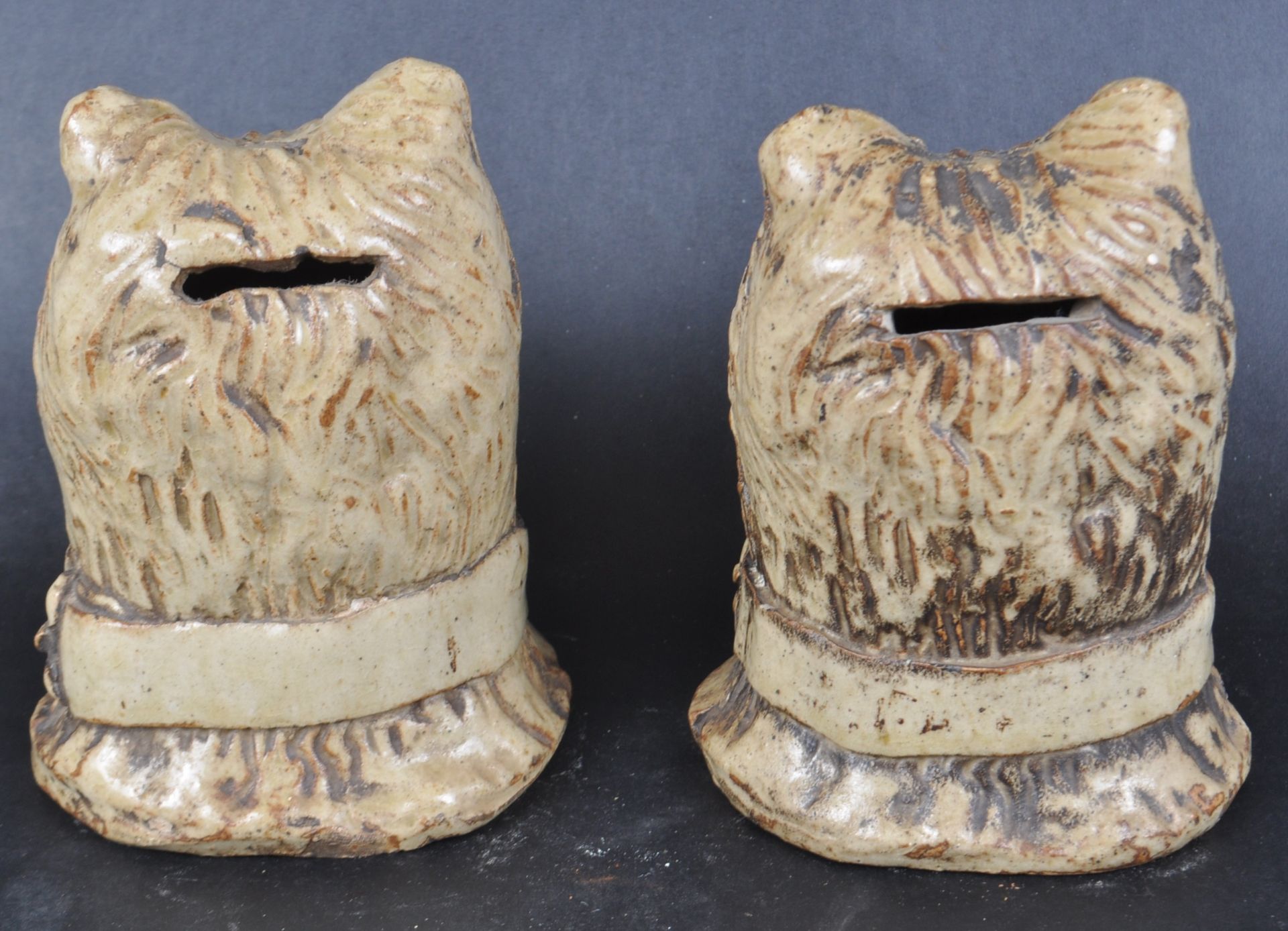 A MATCHING PAIR OF 19TH CENTURY CLAY CAT MONEY BOXES - Image 7 of 8