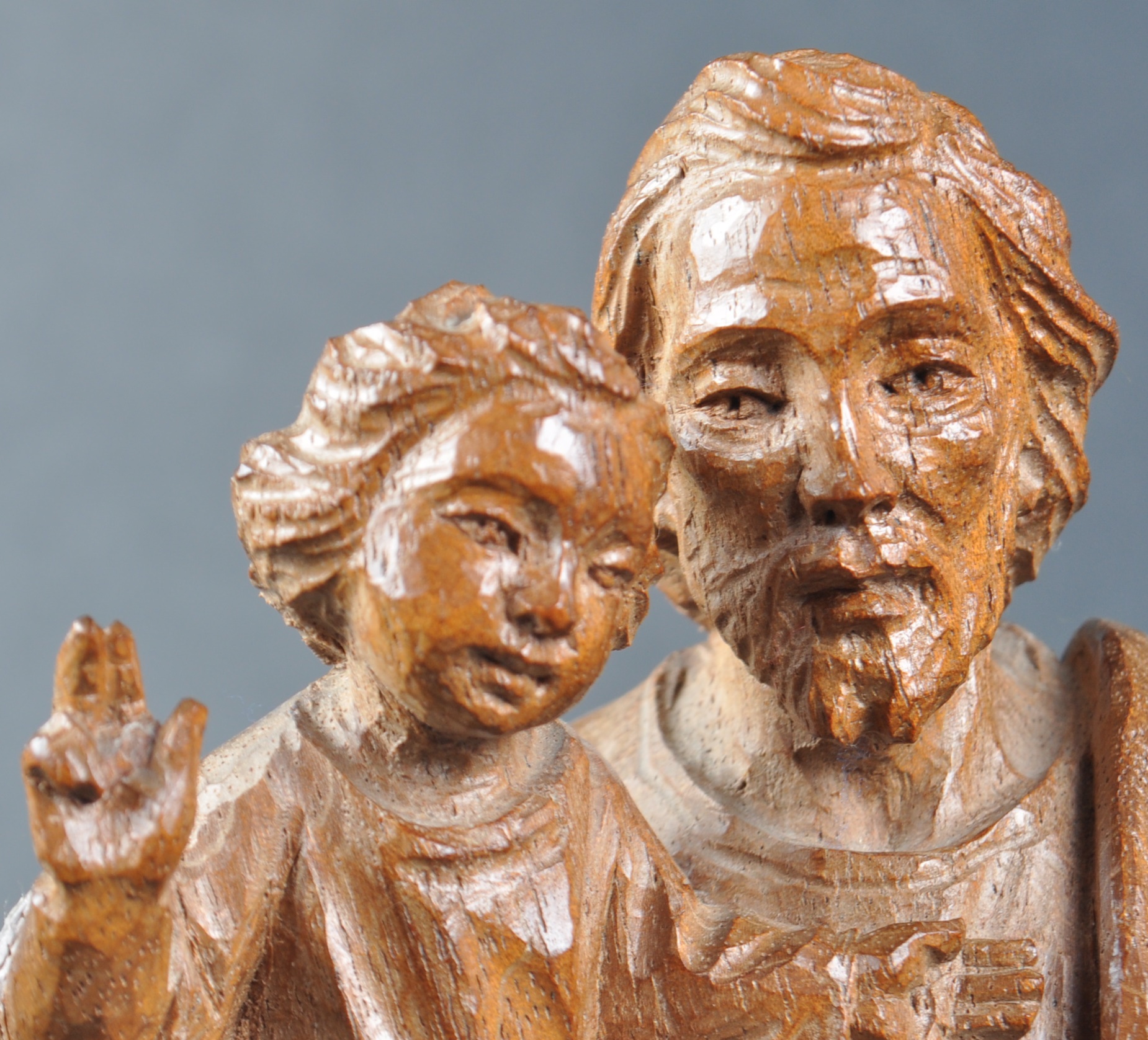 19TH CENTURY HAND CARVED FIGURE OF ST JOSEPH - Image 5 of 5