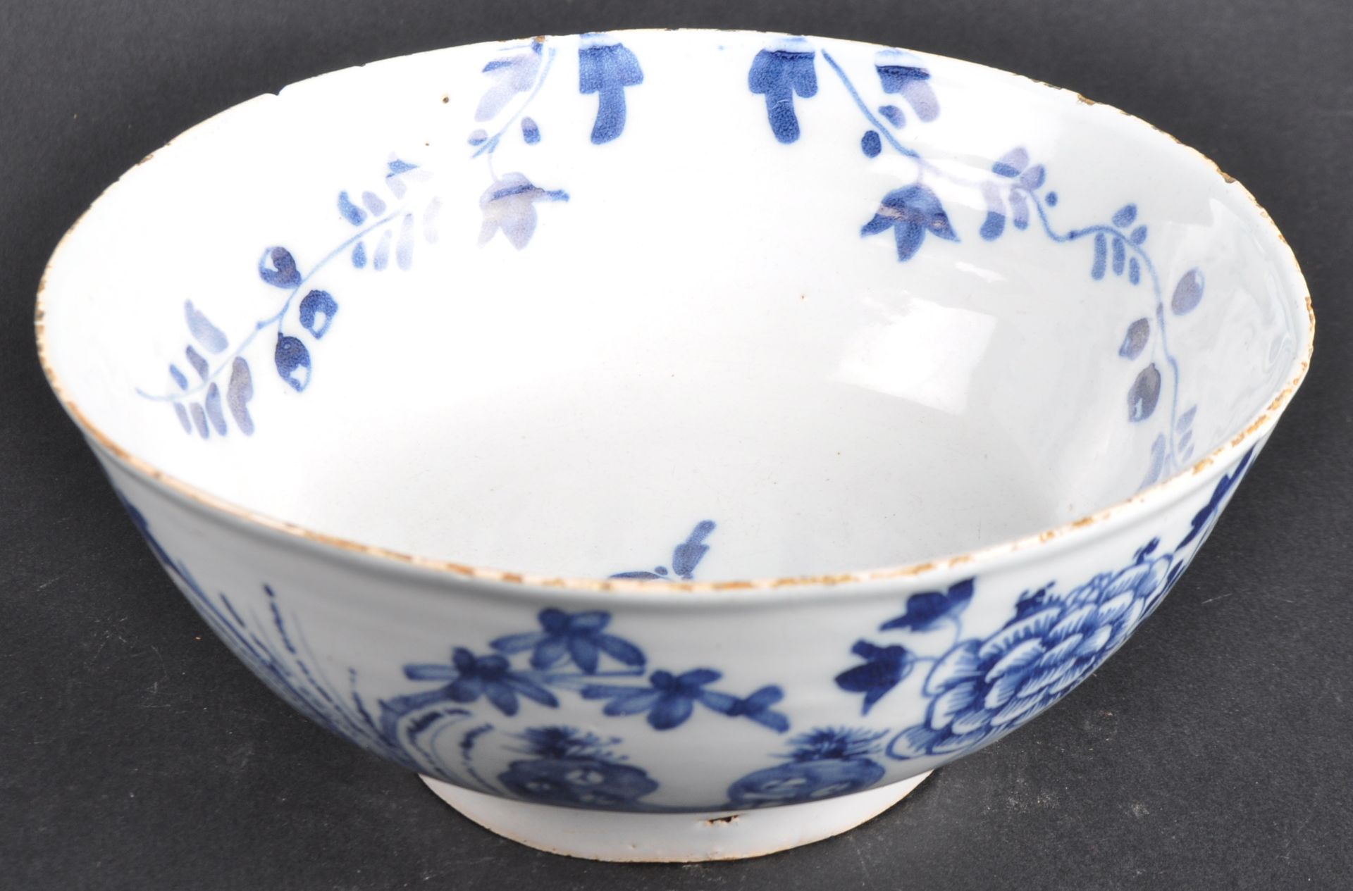 18TH CENTURY ENGLISH BRISTOL DELFT BOWL - Image 2 of 6