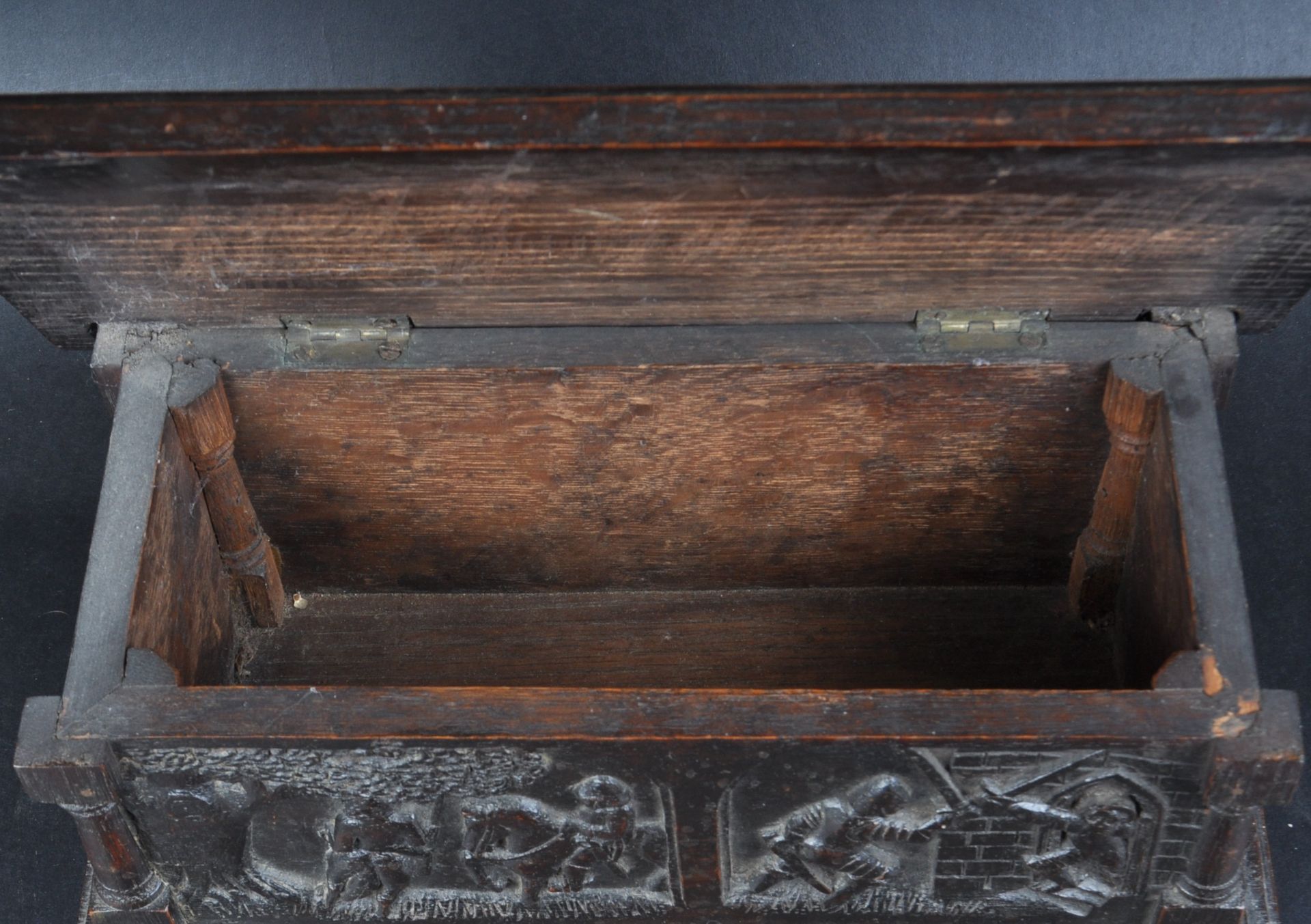 19TH CENTURY CARVED OAK MINATURE COFFER - Image 3 of 6