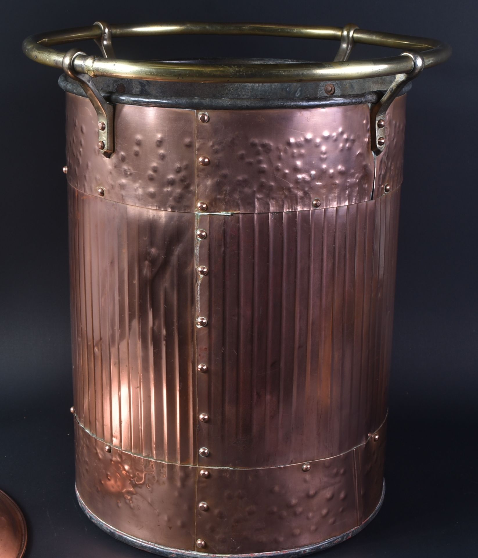 19TH CENTURY ARTS & CRAFTS COPPER BIN - Image 6 of 6