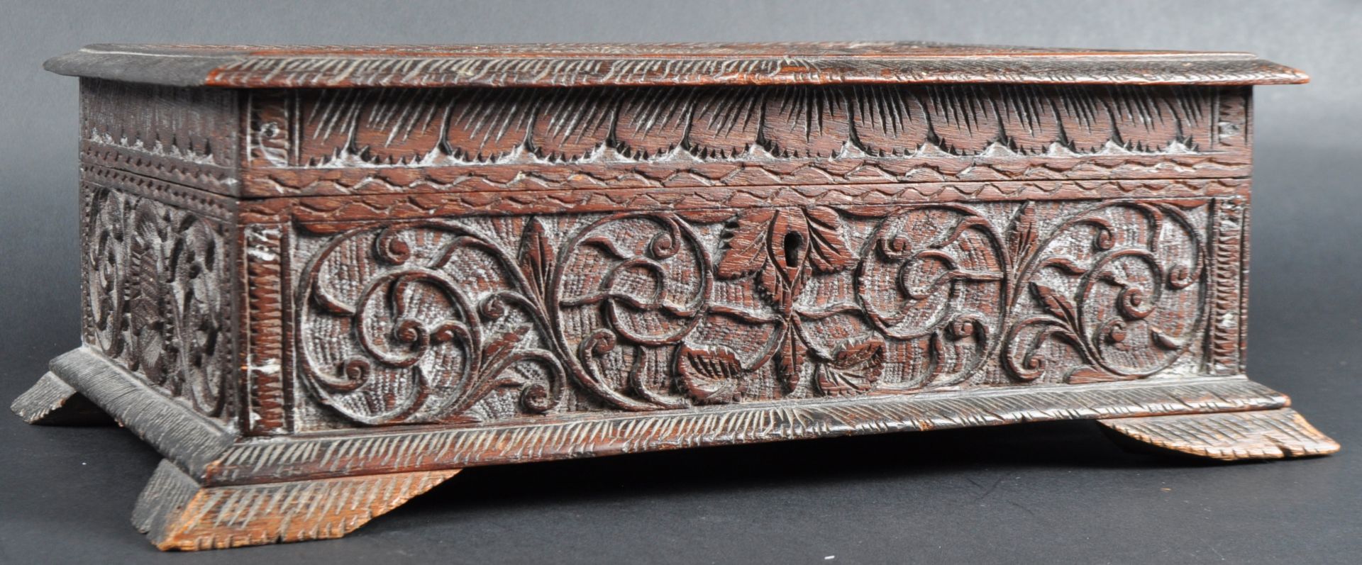 19TH CENTURY CARVED INDIAN WORKBOX - Image 2 of 9