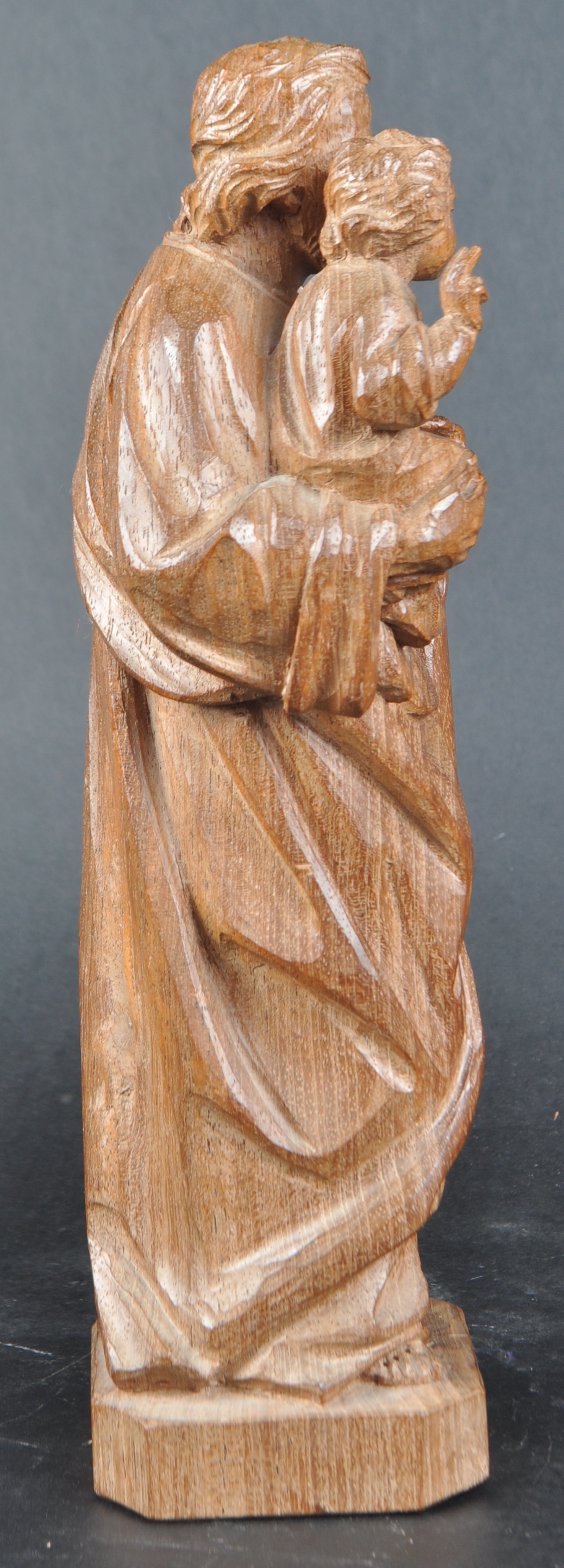 19TH CENTURY HAND CARVED FIGURE OF ST JOSEPH - Image 4 of 5