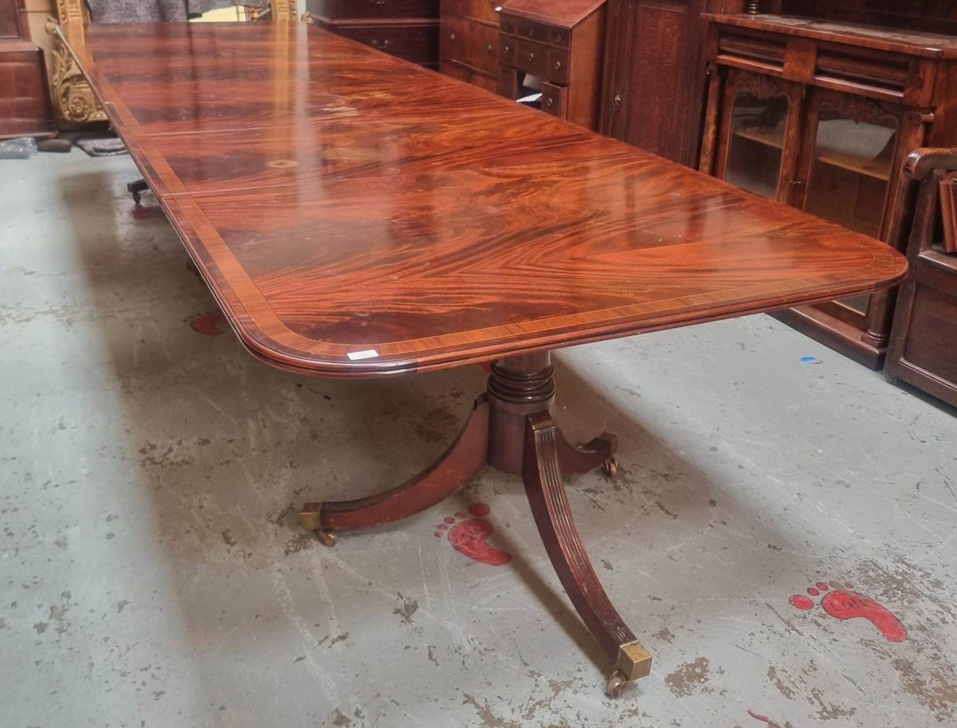 REGENCY STYLE INLAID MAHOGANY TRIPLE PESESTAL DINING TABLE - Image 10 of 10