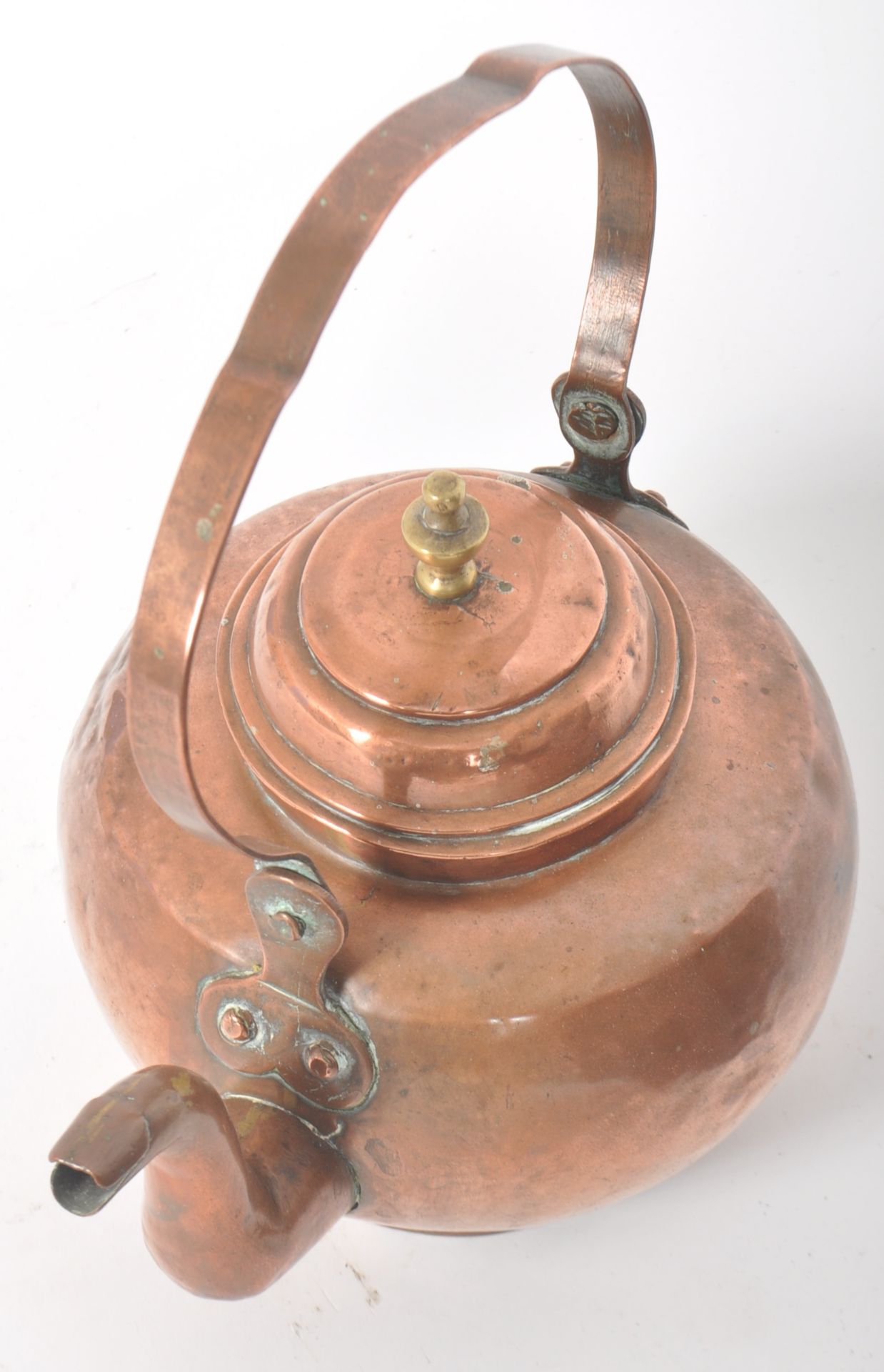 TWO 19TH CENTURY VICTORIAN COPPER KETTLES - Bild 5 aus 7