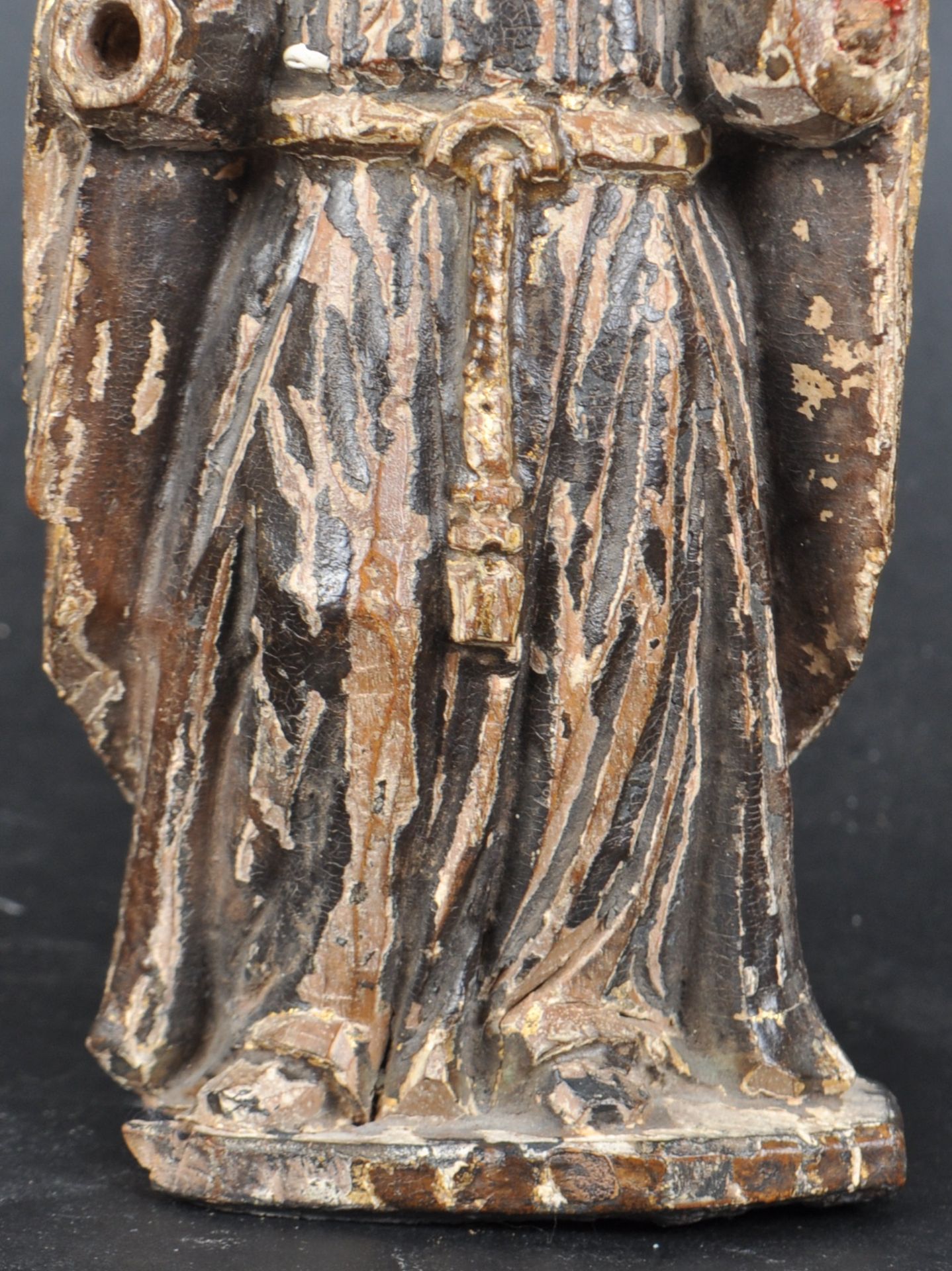 18TH CENTURY CARVING OF A MONK - Image 4 of 6