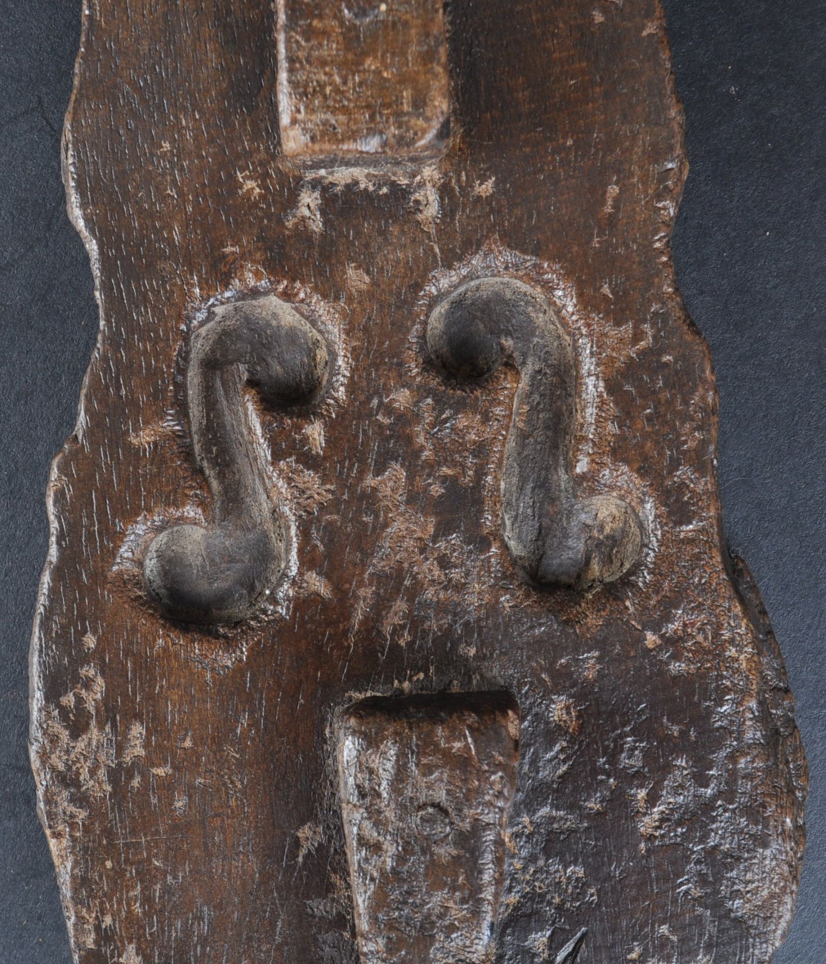 17TH CENTURY MODEL OF A VIOLIN CELLO - Image 2 of 5