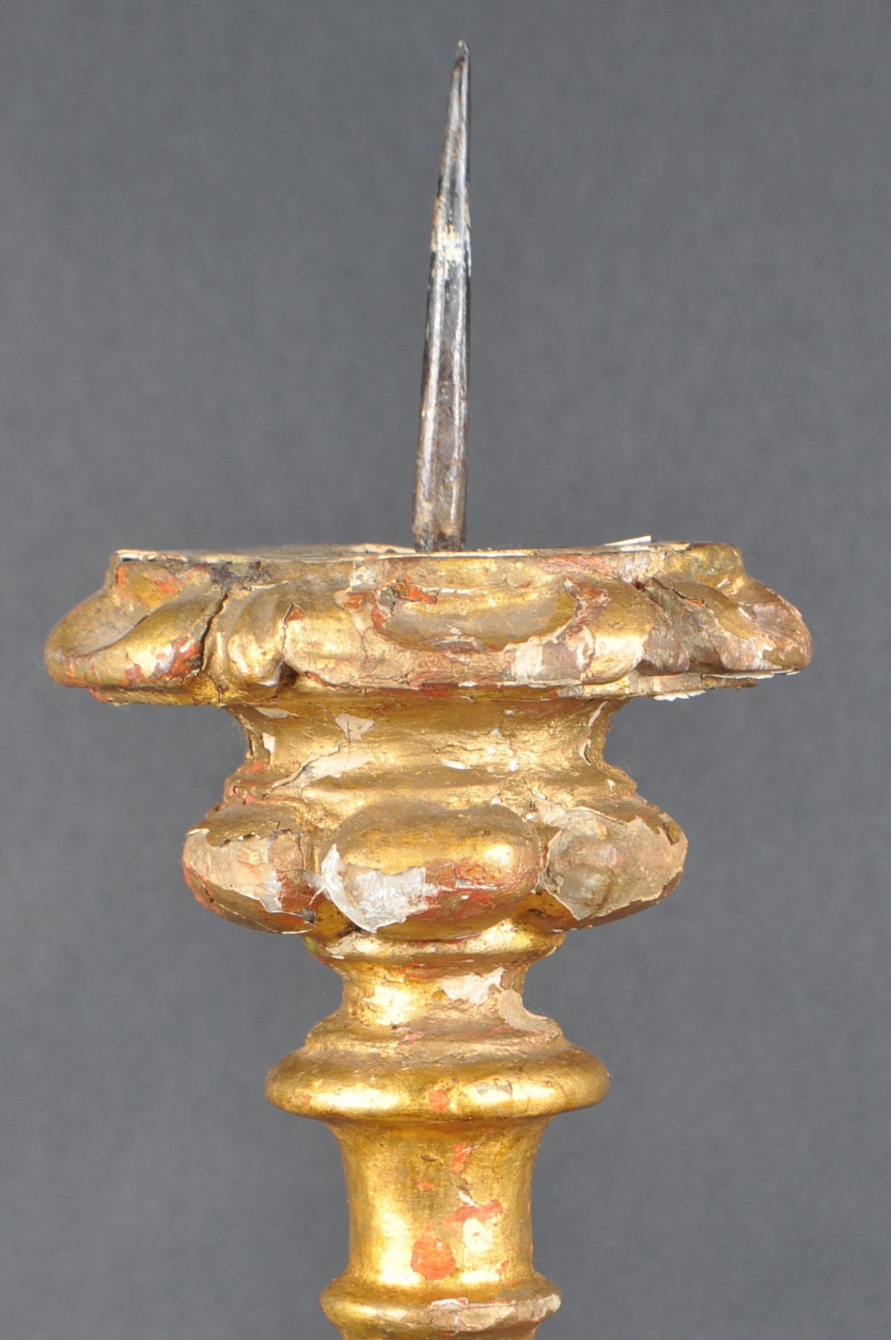 19TH CENTURY CARVED GILT WOOD CHURCH ALTAR CANDLESTICK - Image 2 of 4