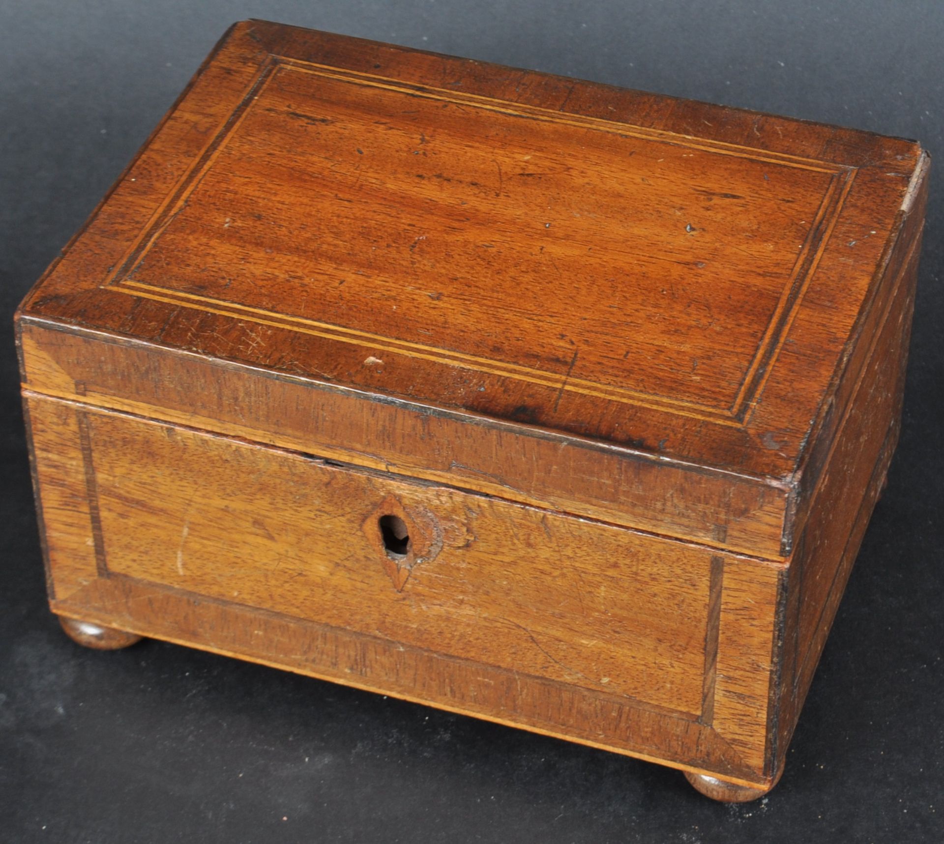 19TH CENTURY MAHOGANY SATINWOOD INLAID TRINKET BOX - Image 2 of 6