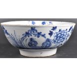 18TH CENTURY ENGLISH BRISTOL DELFT BOWL