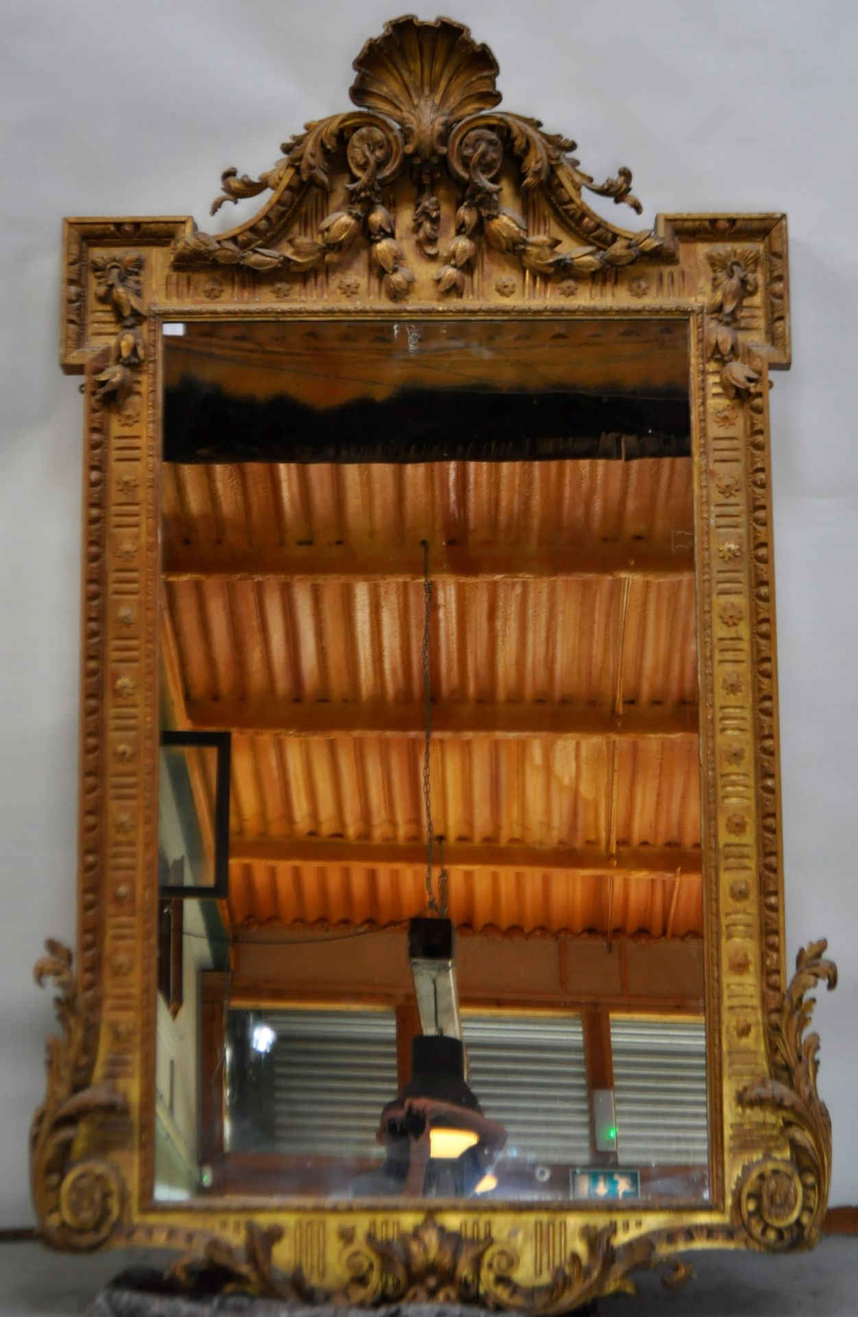 LARGE REGENCY CARVED GILTWOOD MIRROR - Image 3 of 9