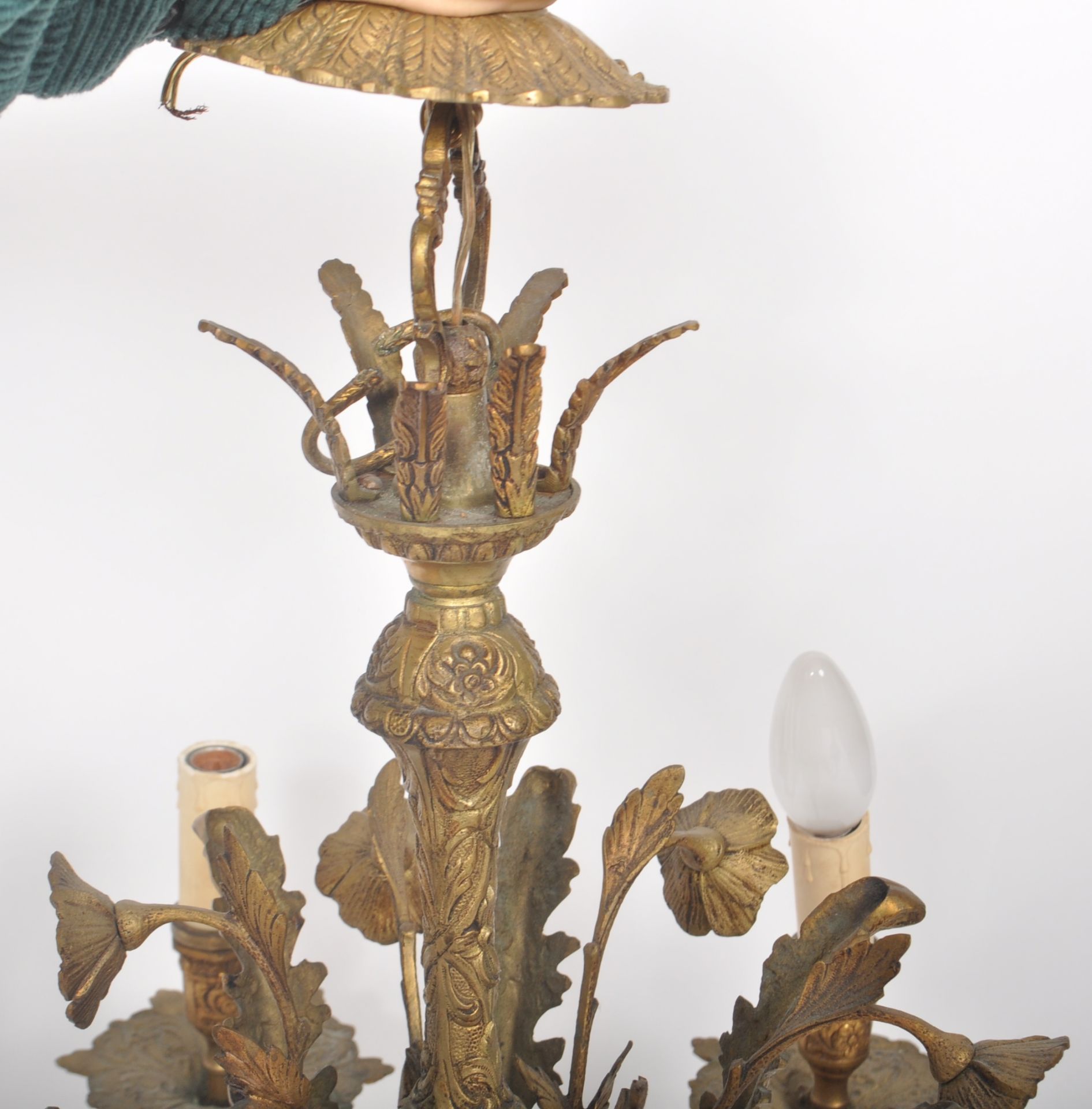 19TH CENTURY VICTORIAN BRONZE HANGING CHANDELIER - Bild 4 aus 6