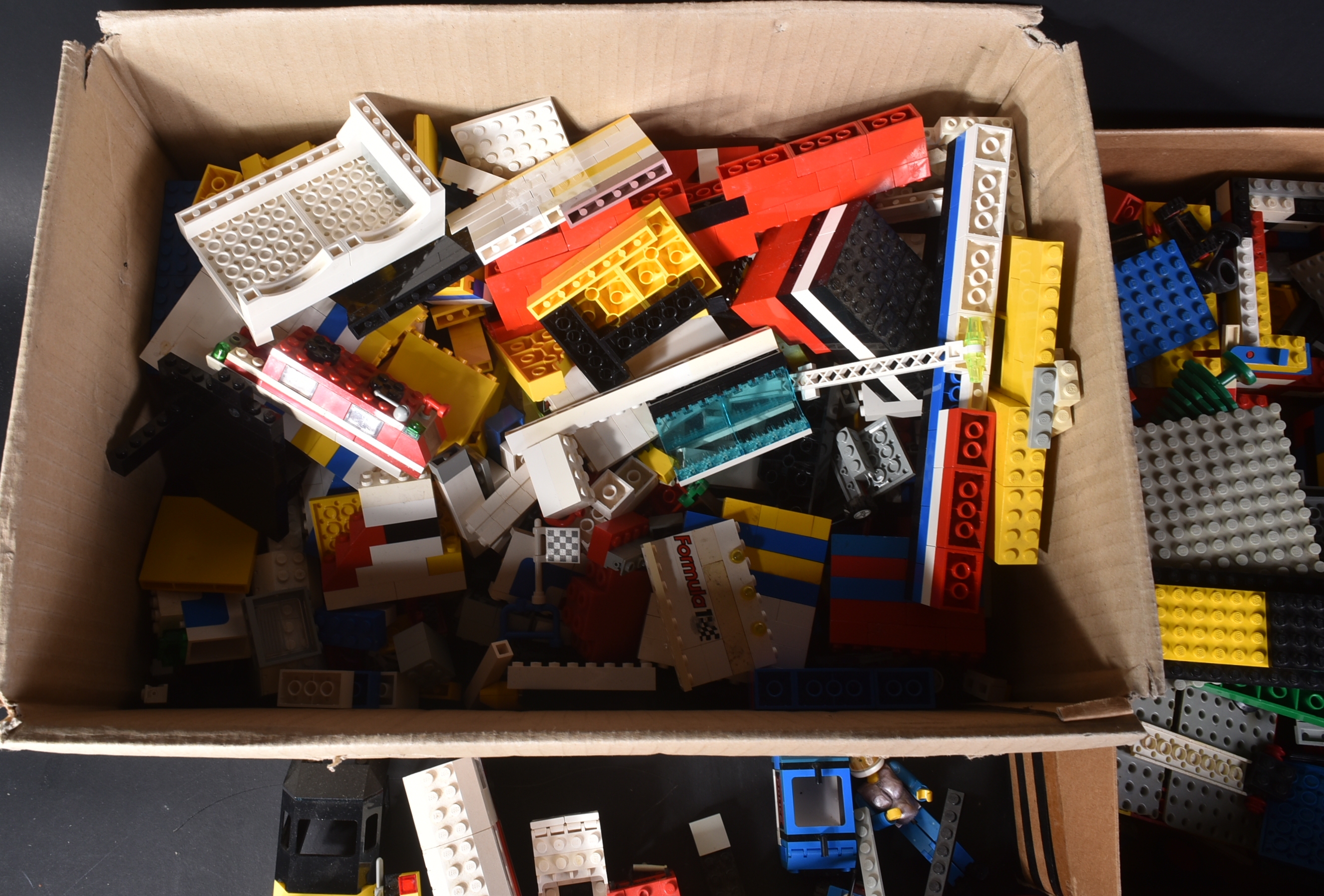 COLLECTION OF ASSORTED LOOSE LEGO - Image 8 of 8