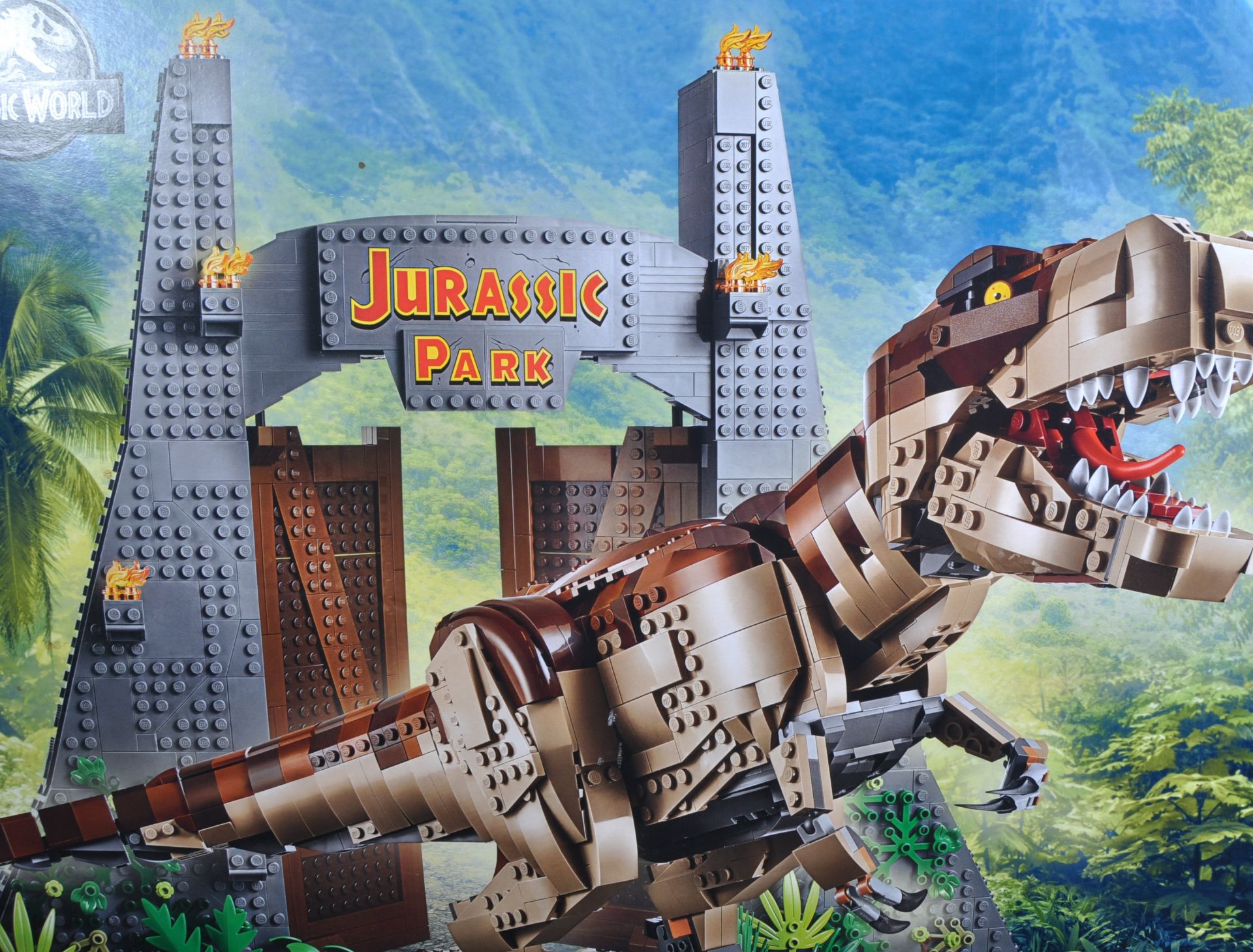 LEGO SET - JURASSIC PARK - 75936 - T. REX RAMPAGE - Image 4 of 4