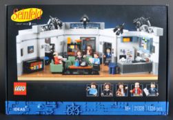 LEGO SET - IDEAS - 21328 - SEINFELD