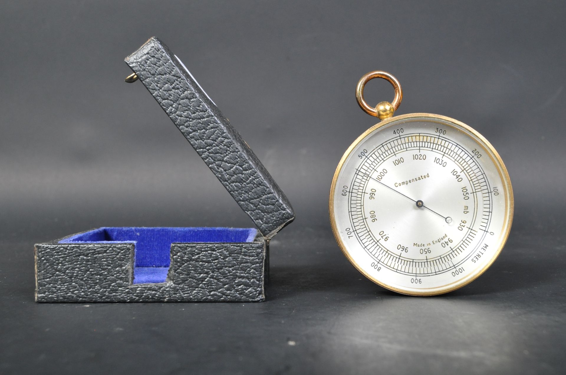 EARLY 20TH CENTURY GPO COMPENSATED POCKET BAROMETER - Bild 4 aus 5