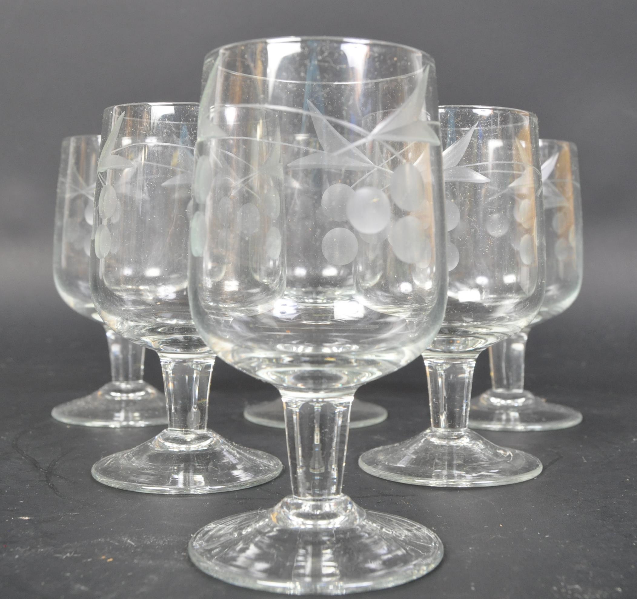 SET OF SIX BARLEY TWIST SHERRY DRINKING GLASSES - Image 2 of 6