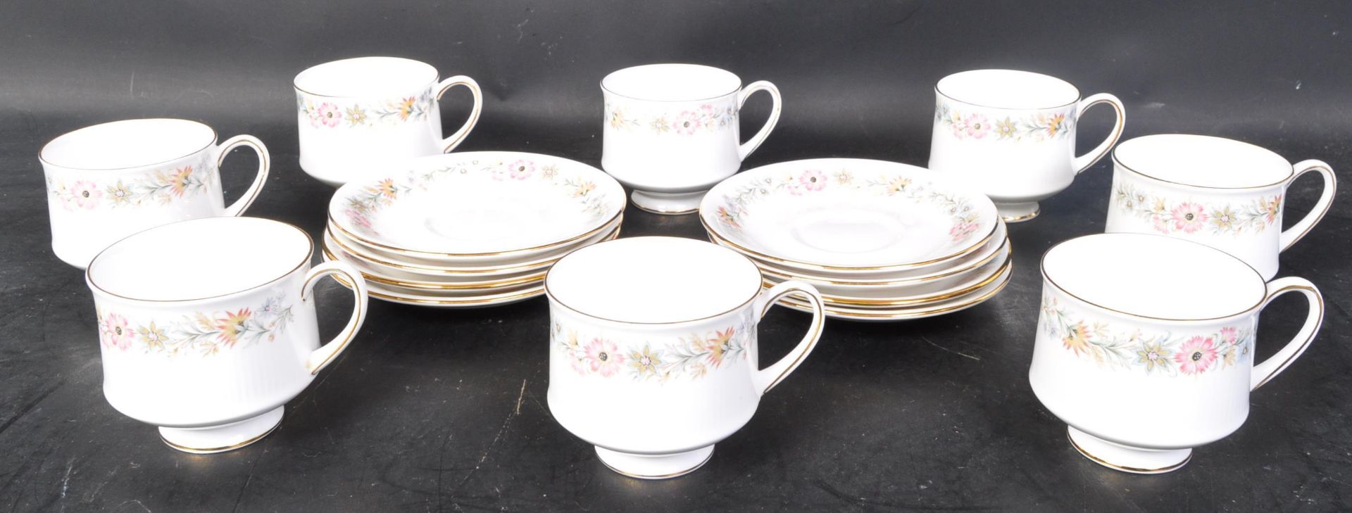 VINTAGE ROYAL ALBERT BELINDA BONE CHINA TEA SERVICE - Bild 5 aus 5