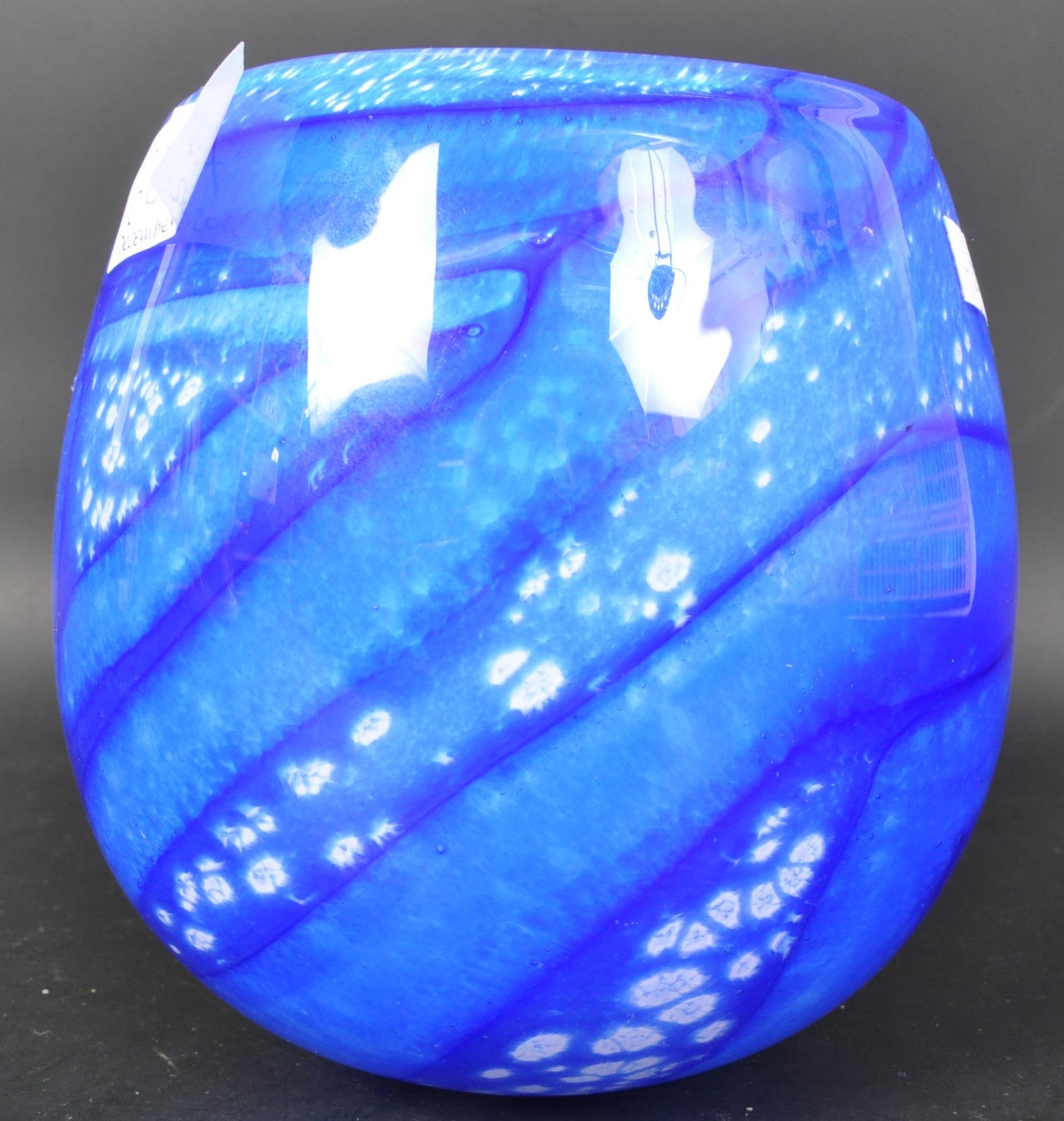 VINTAGE SIGNED STUDIO ART GLASS VASE - Image 3 of 5