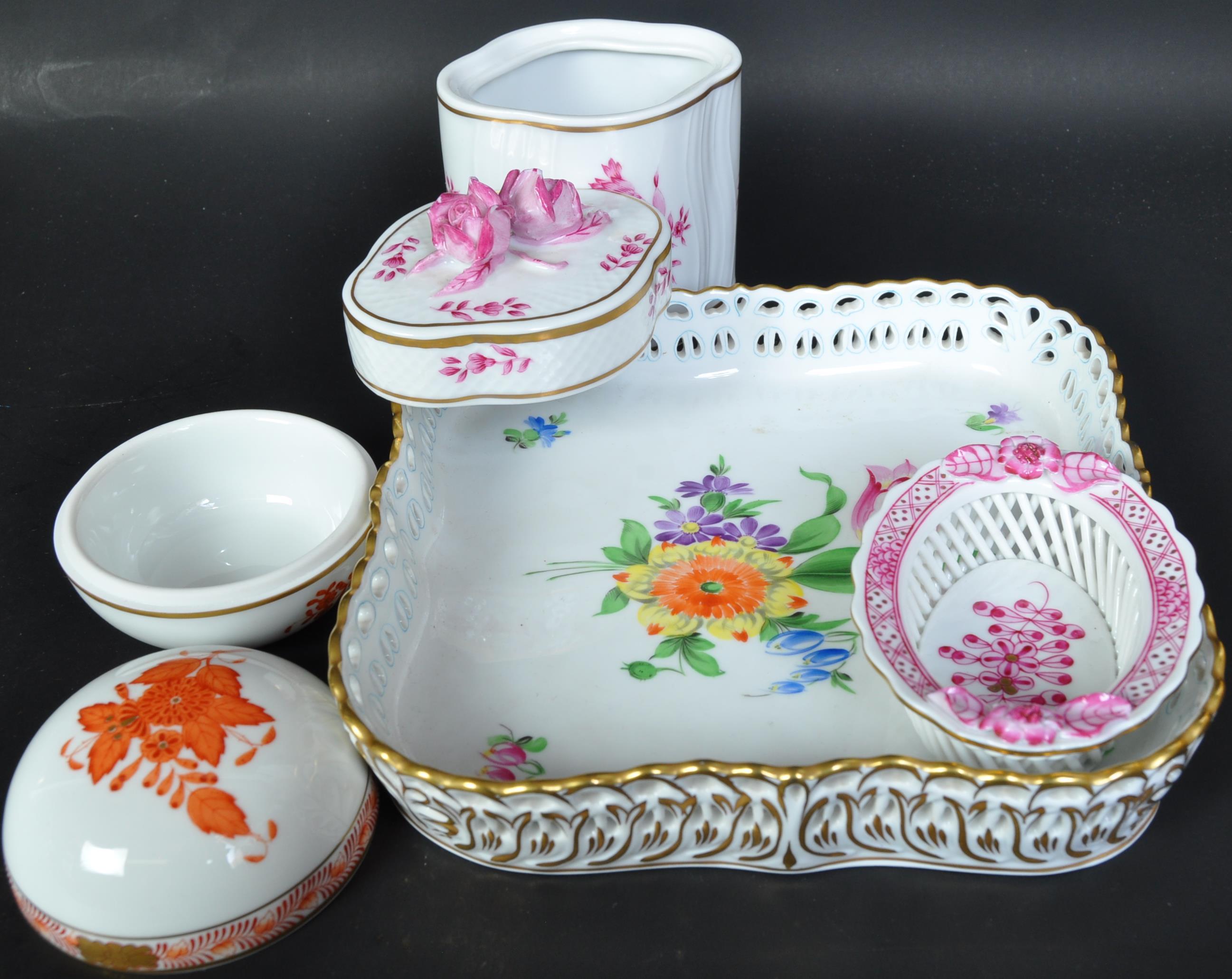 20TH CENTURY HUNGARIAN FINE CHINA ITEMS - HEREND & OTHER - Image 2 of 6