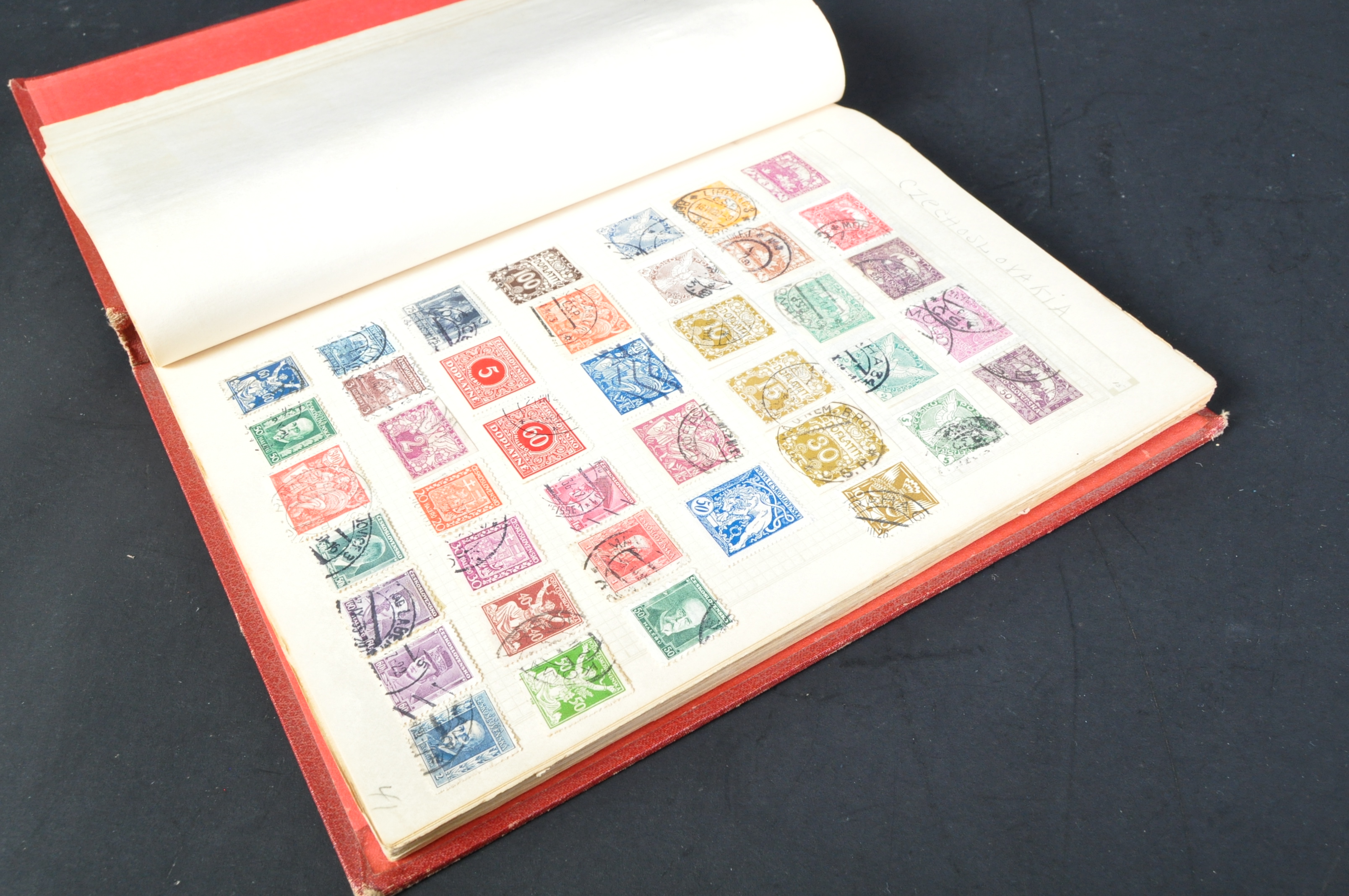 STAMPS - WORLD COLLECTION IN ALBUM - Image 2 of 5