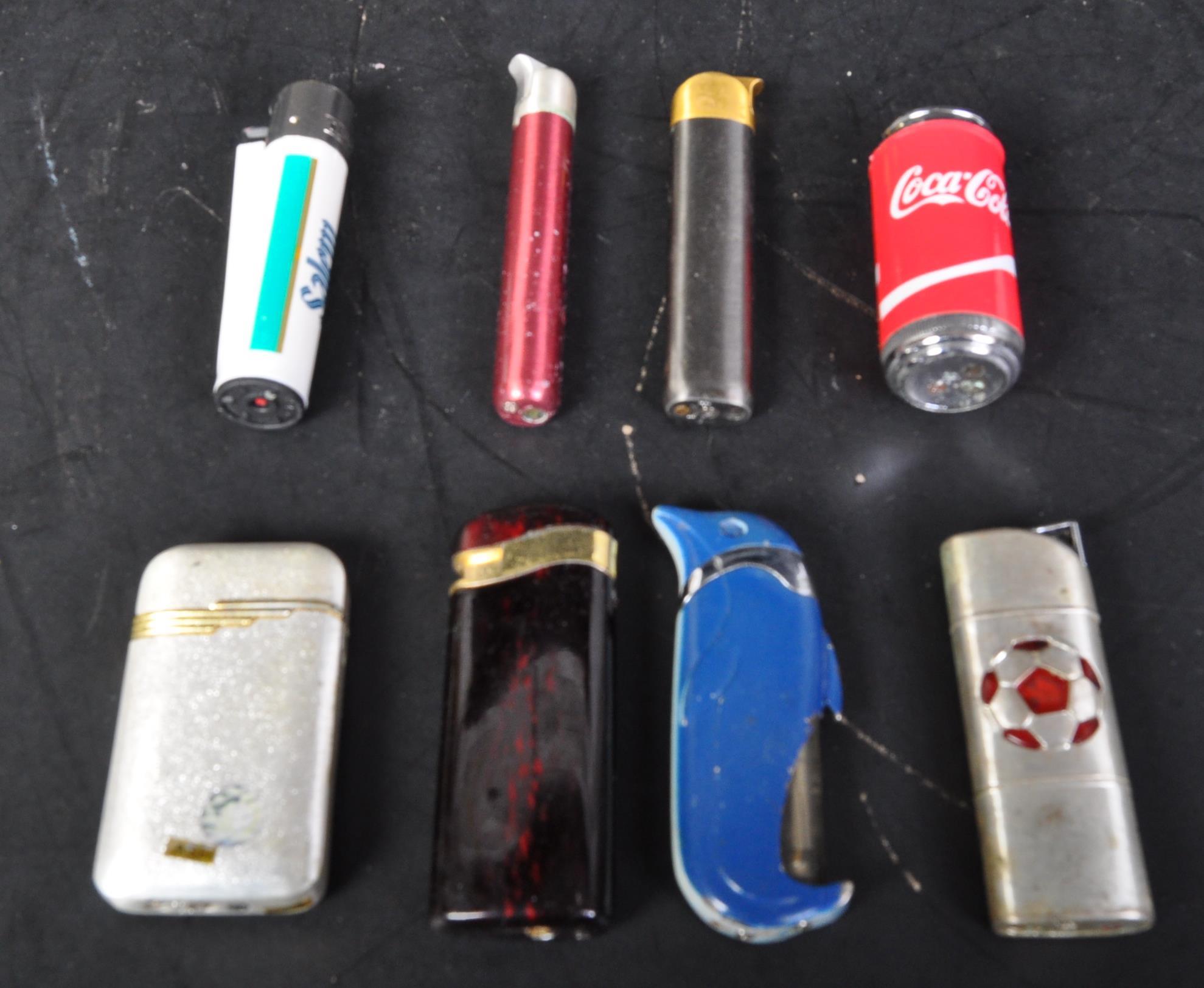 COLLECTION OF VINTAGE 20TH CENTURY NOVELTY LIGHTERS - Image 3 of 5