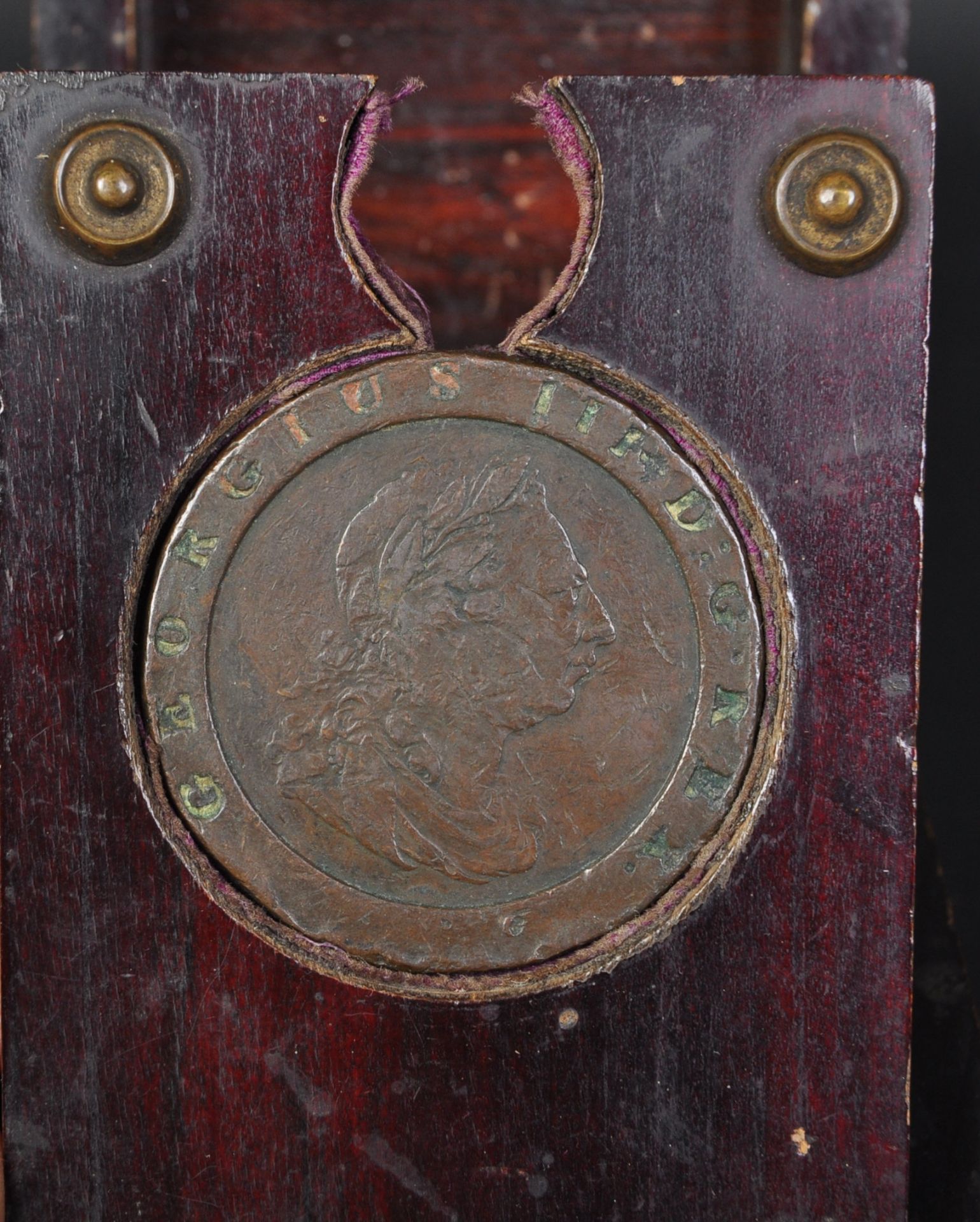 1797 KING GEORGE III COPPER BRITANNIA COIN IN WOODEN CASE - Image 4 of 5