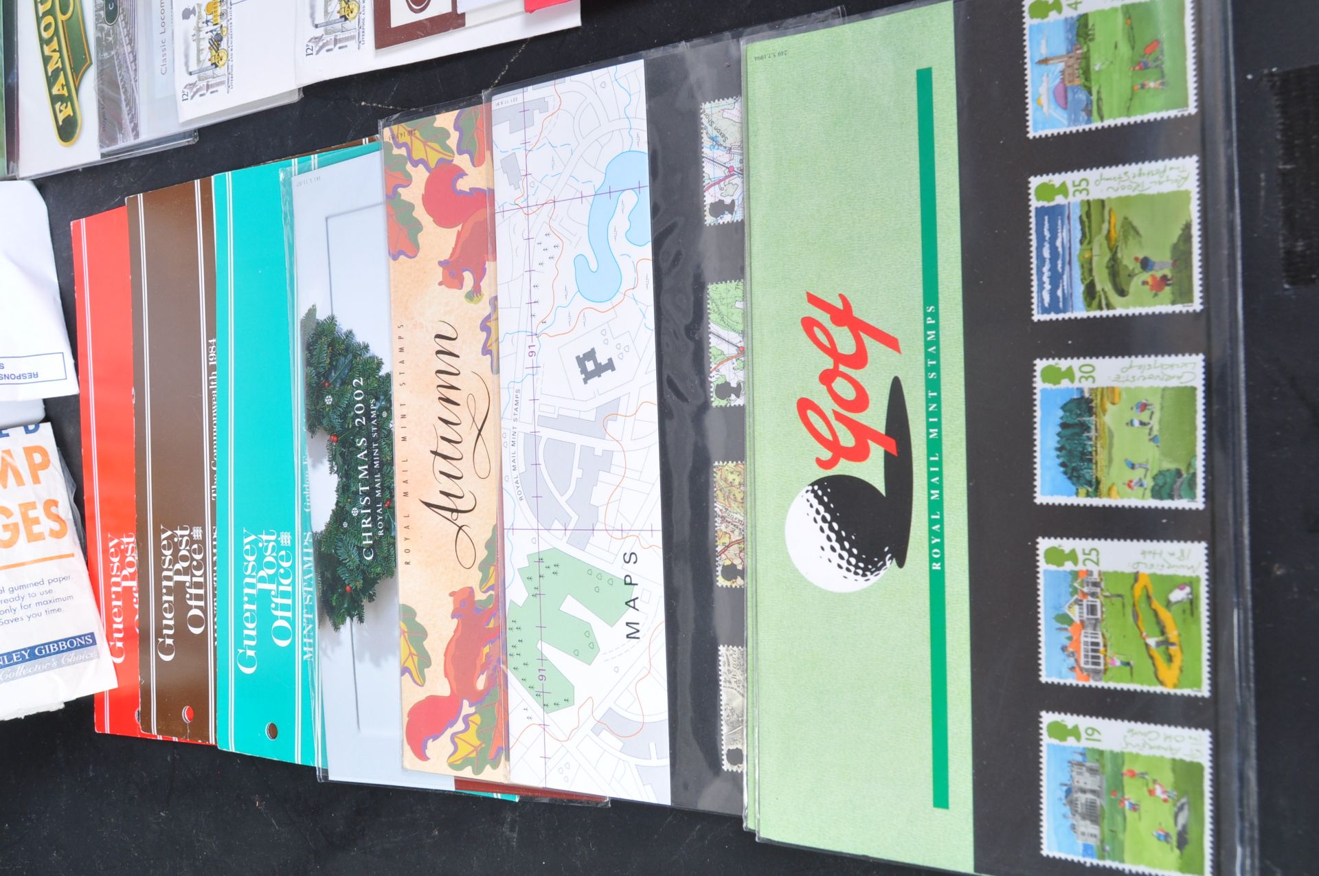 STAMP ALBUMS - 1ST DAY COVERS - PRESENTATIONAL STAMPS ETC - Bild 4 aus 5