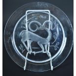 1968 LALIQUE CHRISTMAS PLATE WITH GAZELLE