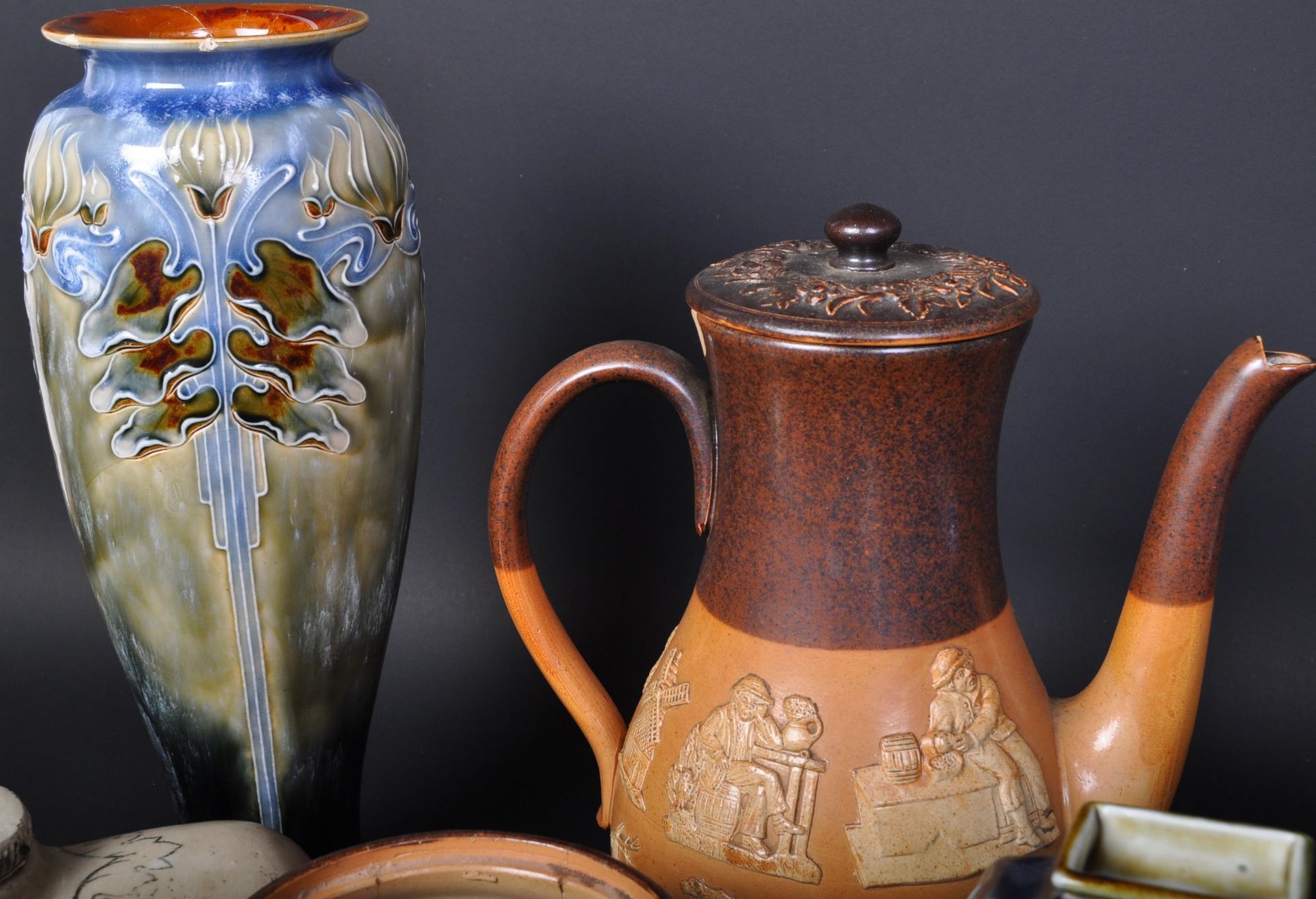 EARLY 20TH CENTURY ROYAL DOULTON LAMBETH POTTERY ITEMS - Image 4 of 5